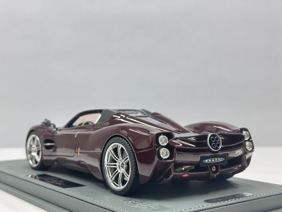 BBR 1/18 Pagani Utopia Roadster Full Carbon P18245A