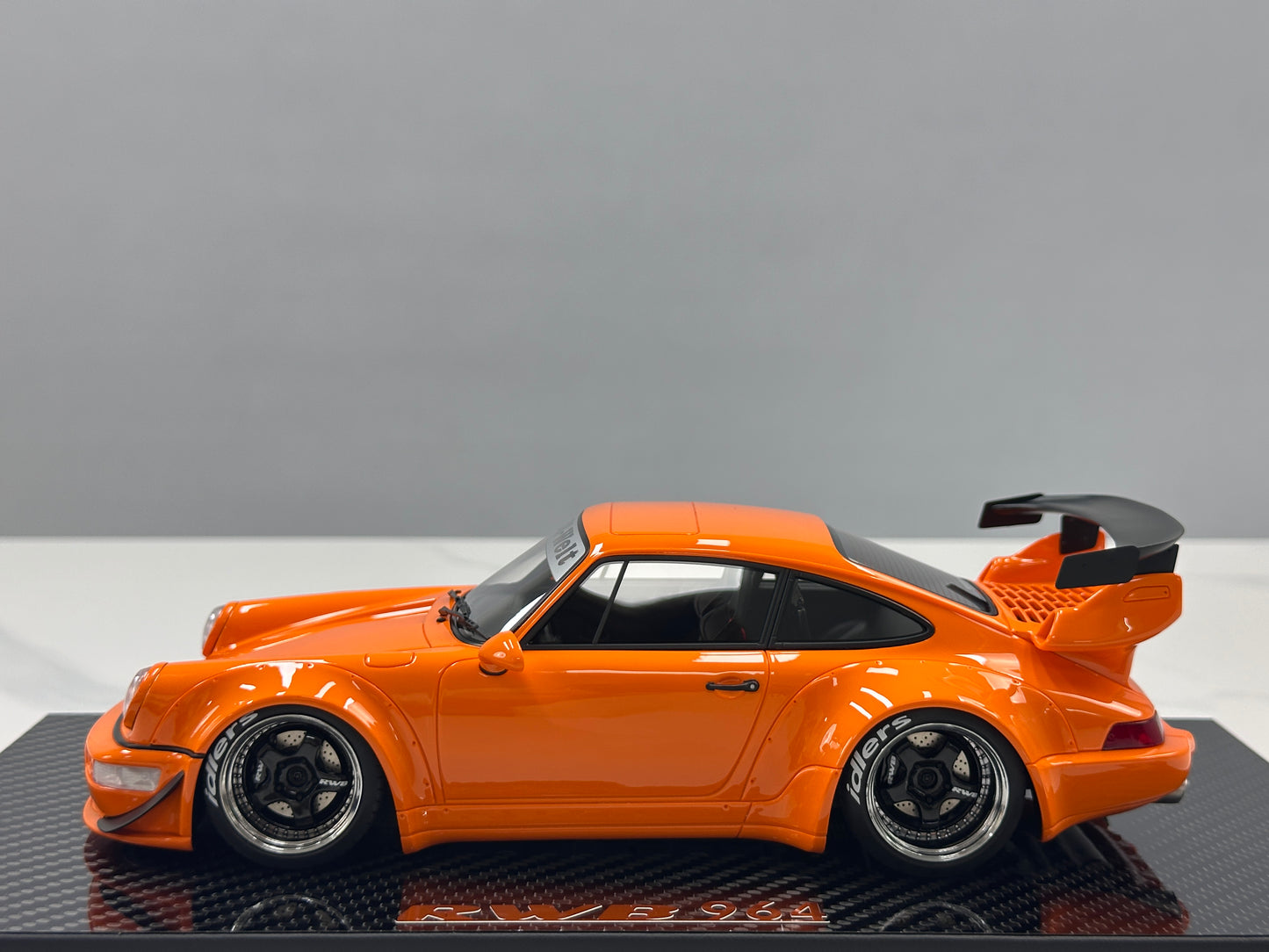 TGM Model 1/18 Porsche RWB 964 (Orange) TGM009