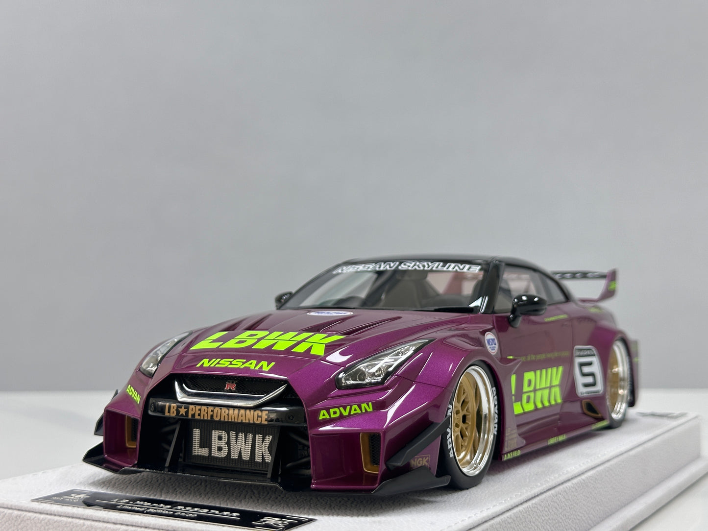 BBA MODEL 1/18 Nissan GTR 35GT-RR Metallic Purple BBA061