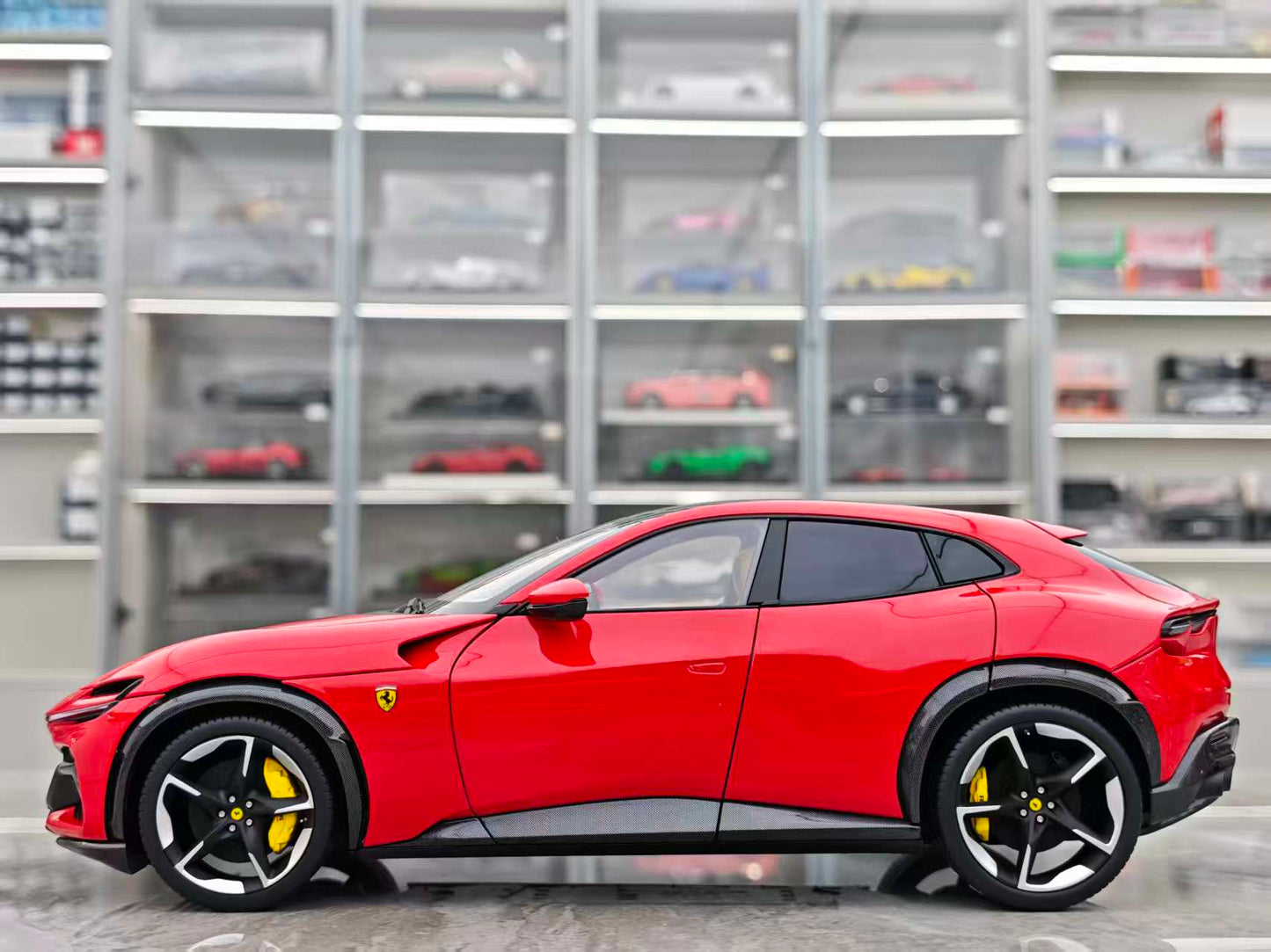 BBR 1/18 Ferrari Purosangue with Panoramic Sunroof, Standard Red (HE180053B)