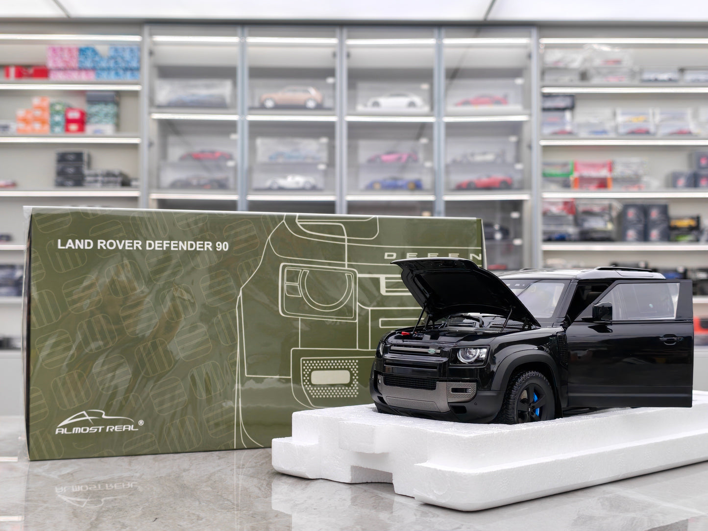 Almost Real 1/18 Land Rover Defender 90 Kit Edition Diecast Car Model