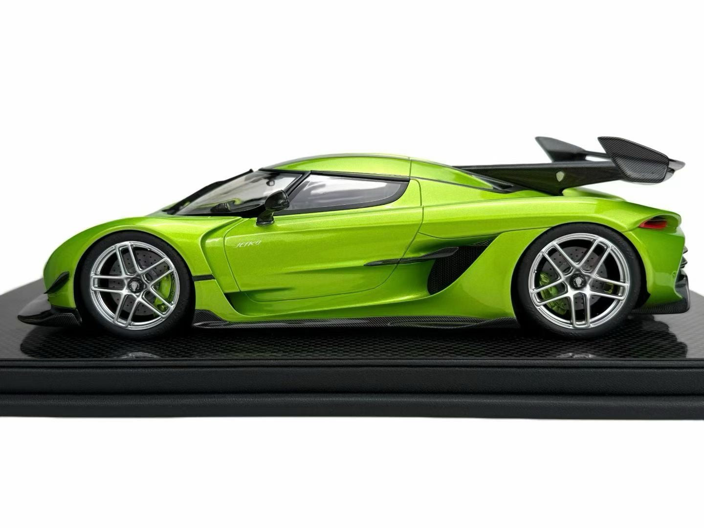 Frontiart 1/18 Koenigsegg Jesko Pearl Green