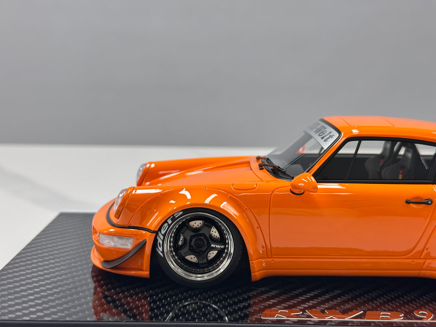 TGM Model 1/18 Porsche RWB 964 (Orange) TGM009