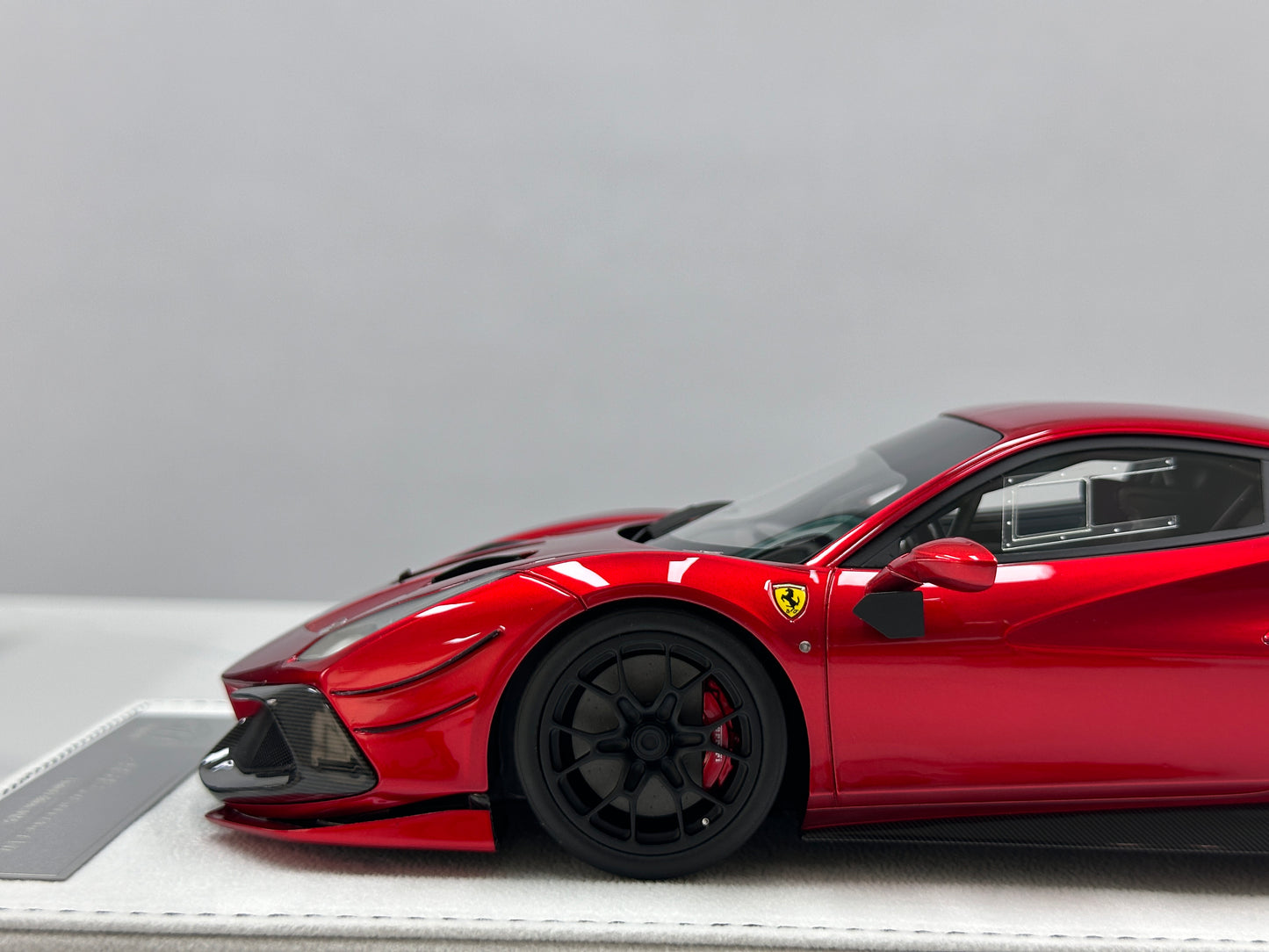 GH MODEL 1/18 Ferrari 488 Challenge Evo Metallic Red GH018