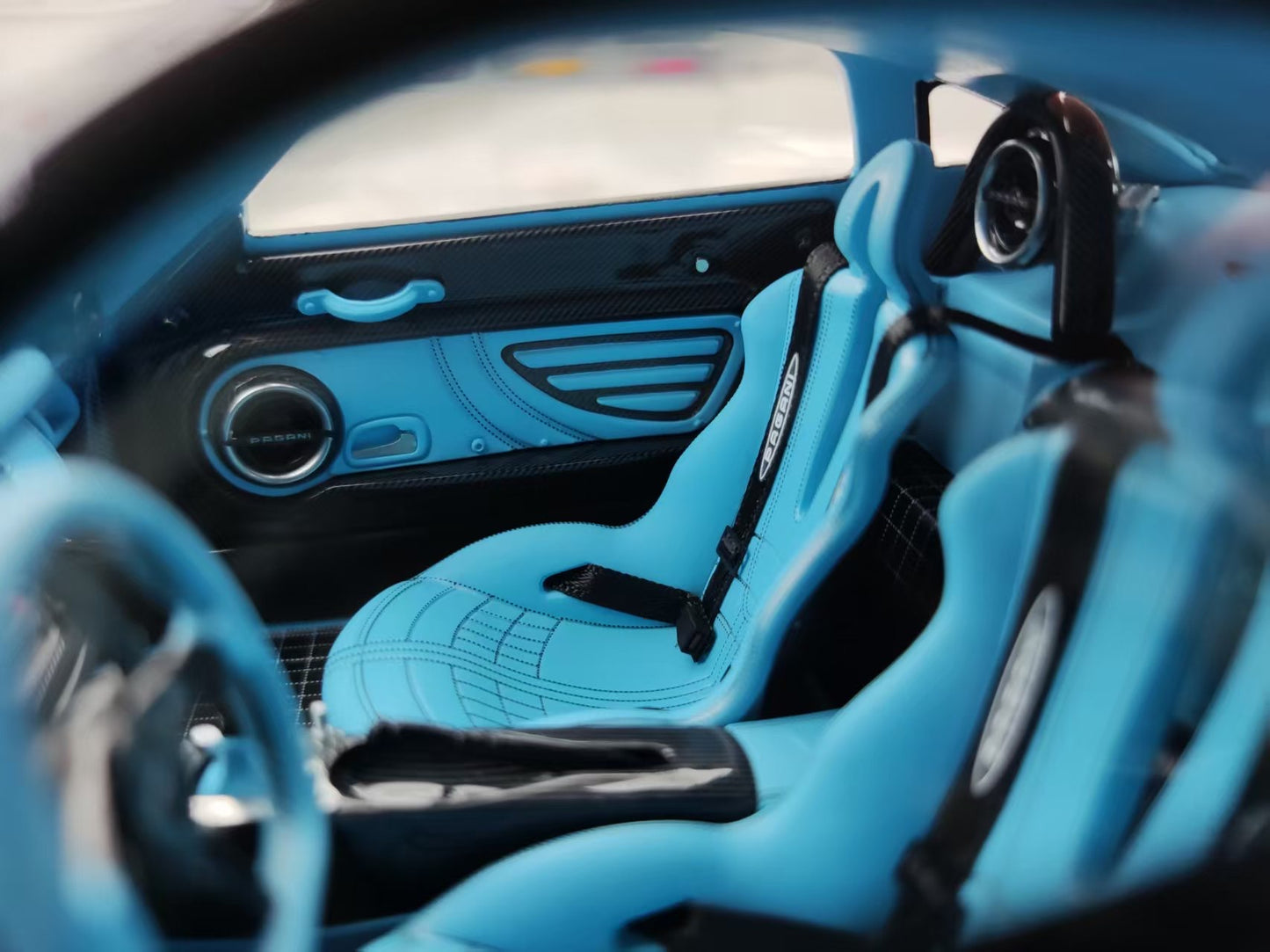 HH Model 1/18 Pagani Zonda Specials  Baby Blue HH554