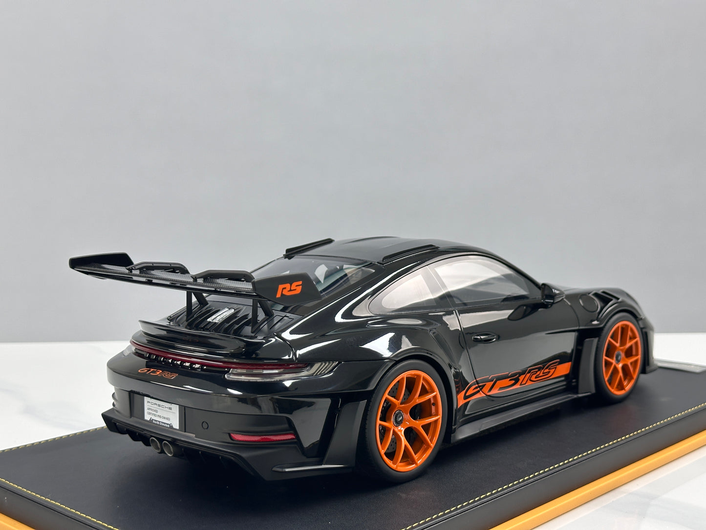 IVY 1/12 Porsche 992 GT3 RS, Black with Orange Wheels IVY243