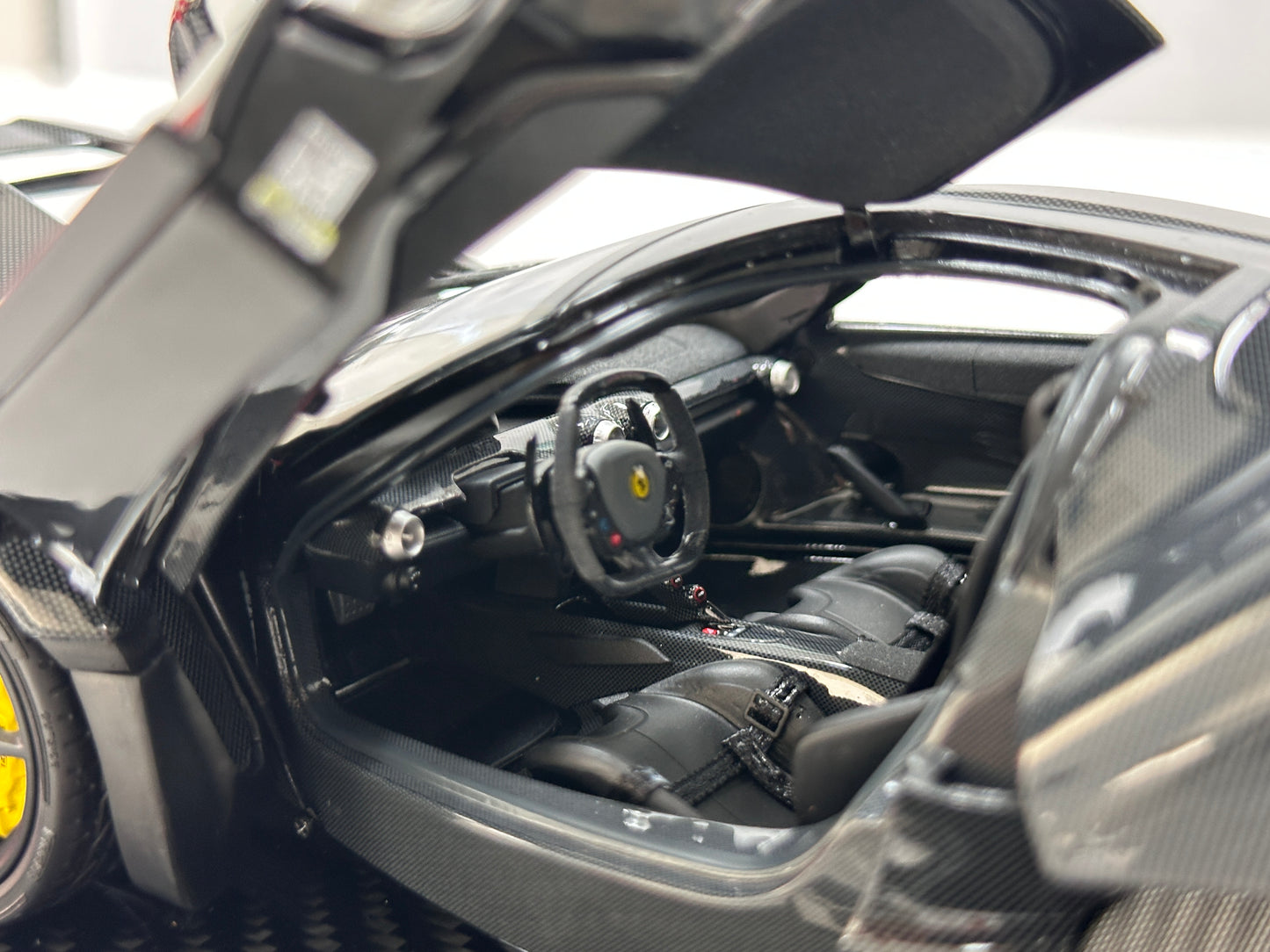 BBR 1/18 Ferrari LaFerrari, Alloy Alloy Fully Open, Carbon Fiber Sole, Black Knight BBR182244A