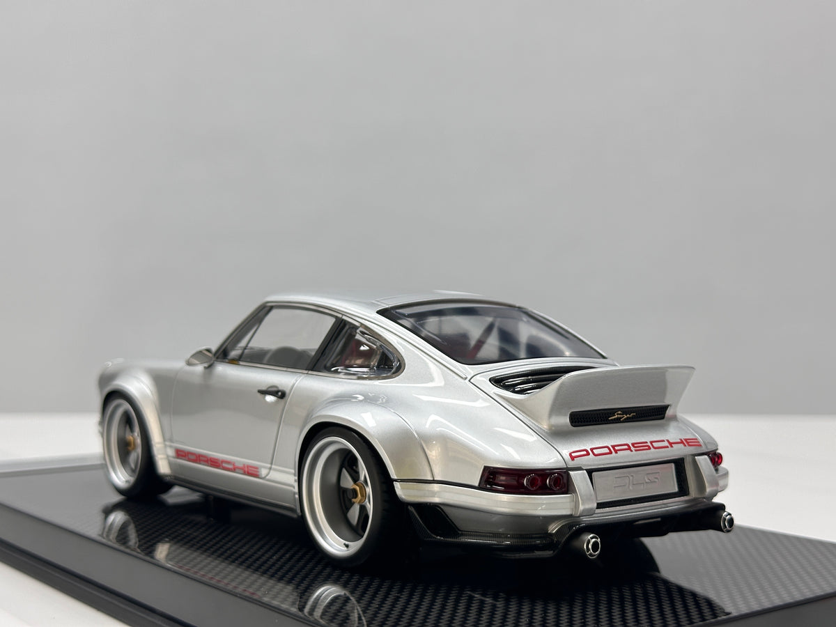 Dino Model 1/18 Porsche Singer DLS Silver DC007