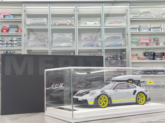 IVY 1/18 Porsche 992 GT3 RS Metallic Ice Grey IM1837IGG