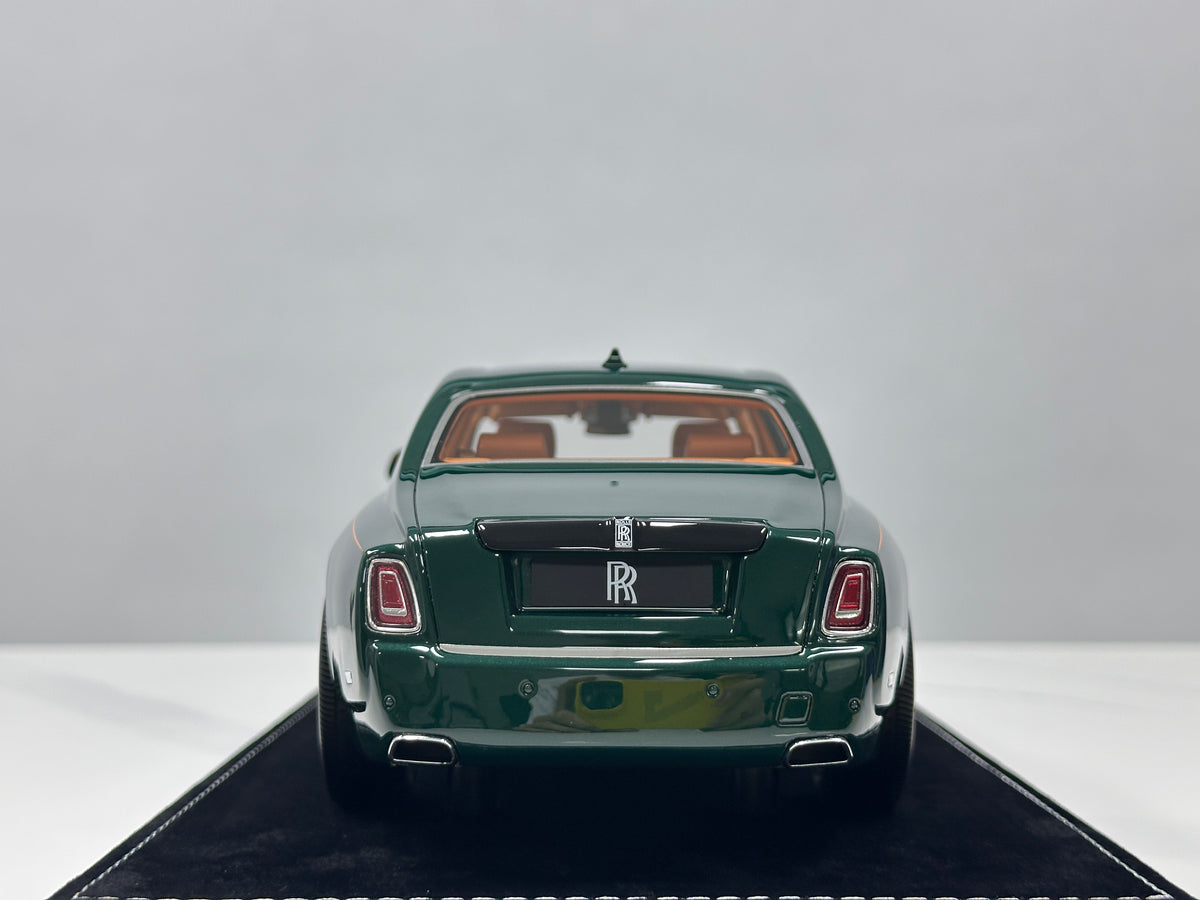 HH Model 1/18 Rolls-Royce Phantom Series II – Peninsula Green (HH734)