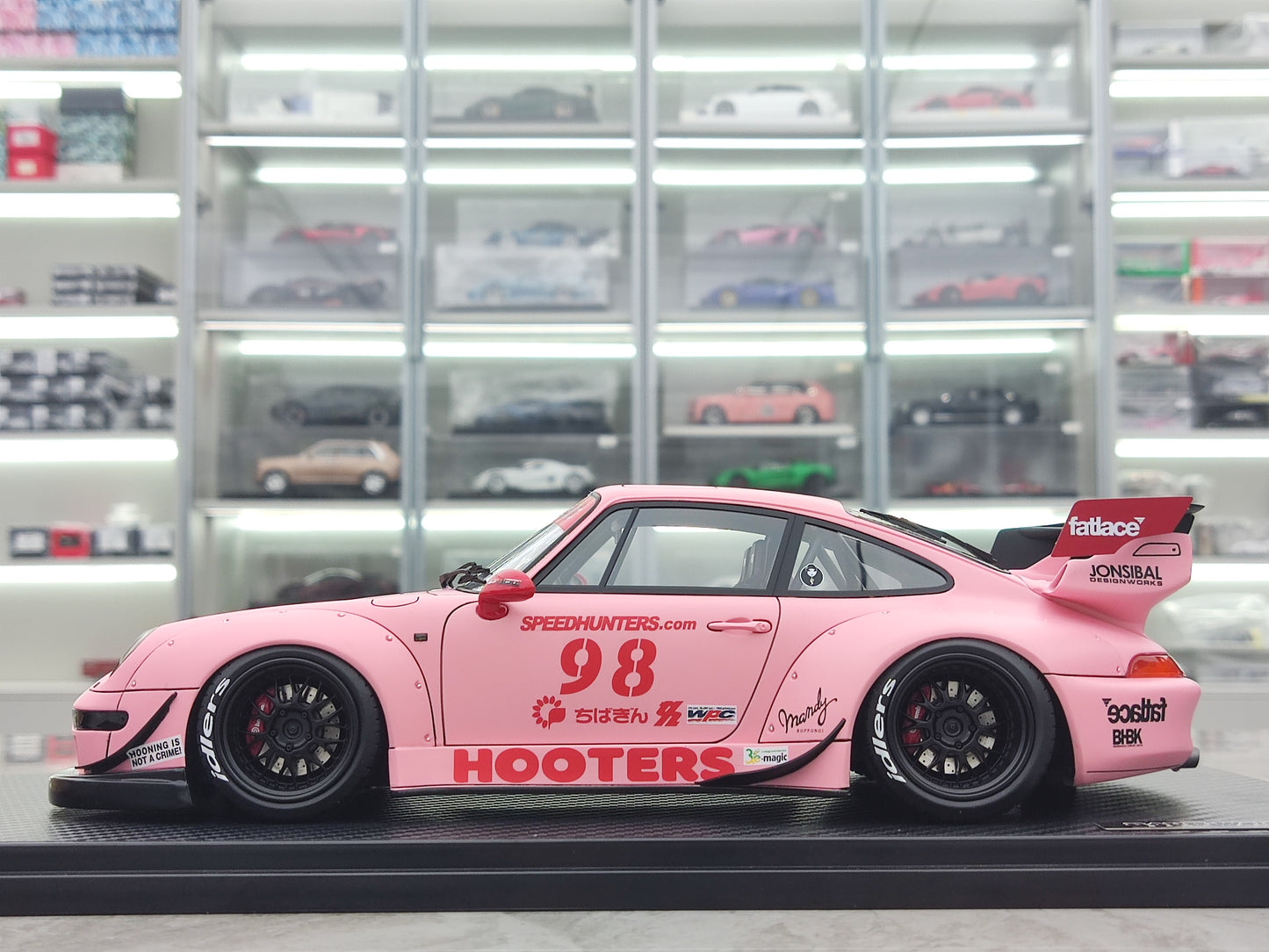 Ignition Model 1/18 Porsche RWB 993 Matte Pink IG3624