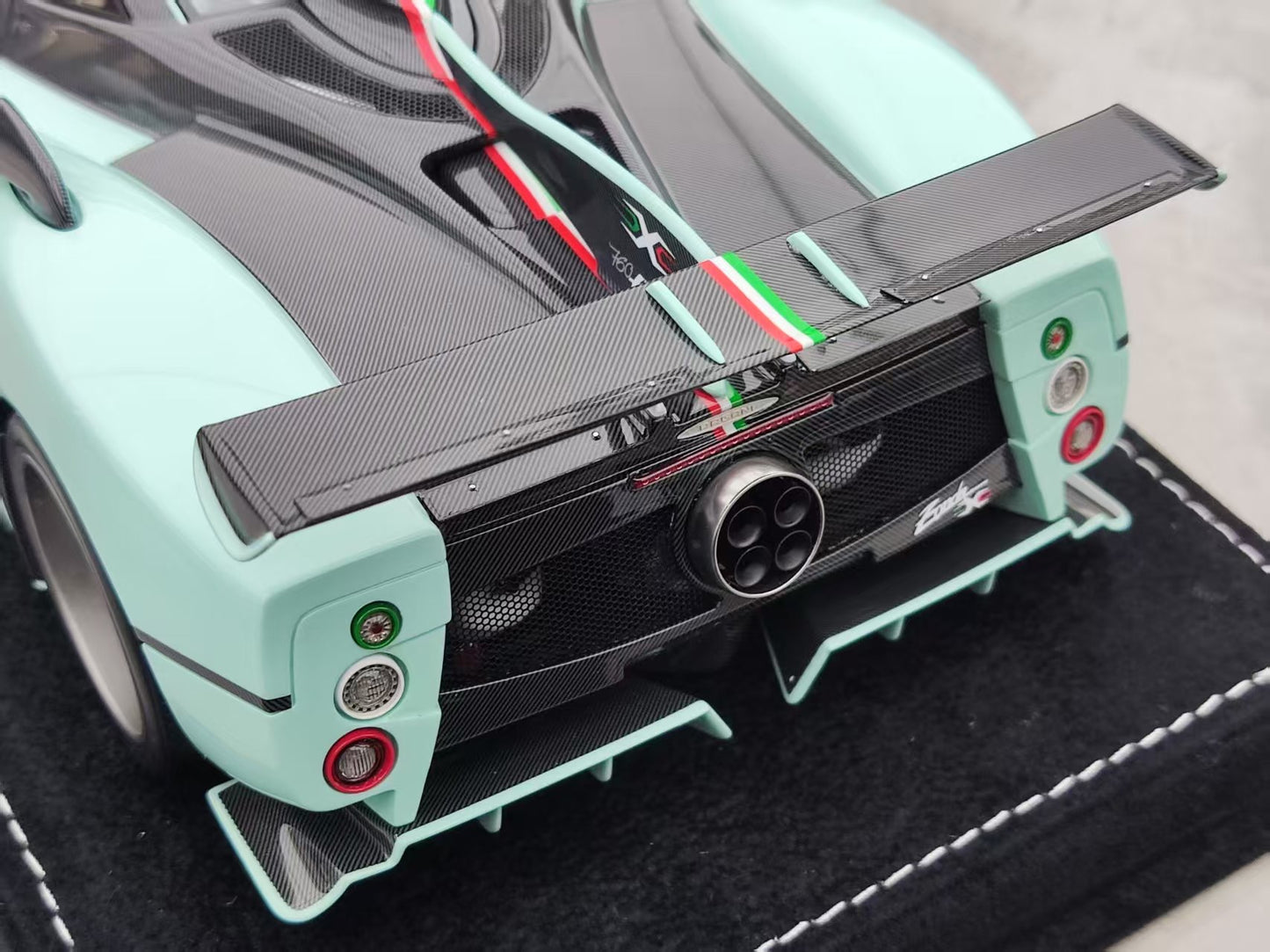 HH Model 1/18 Pagani Zonda Specials RSJX HH548