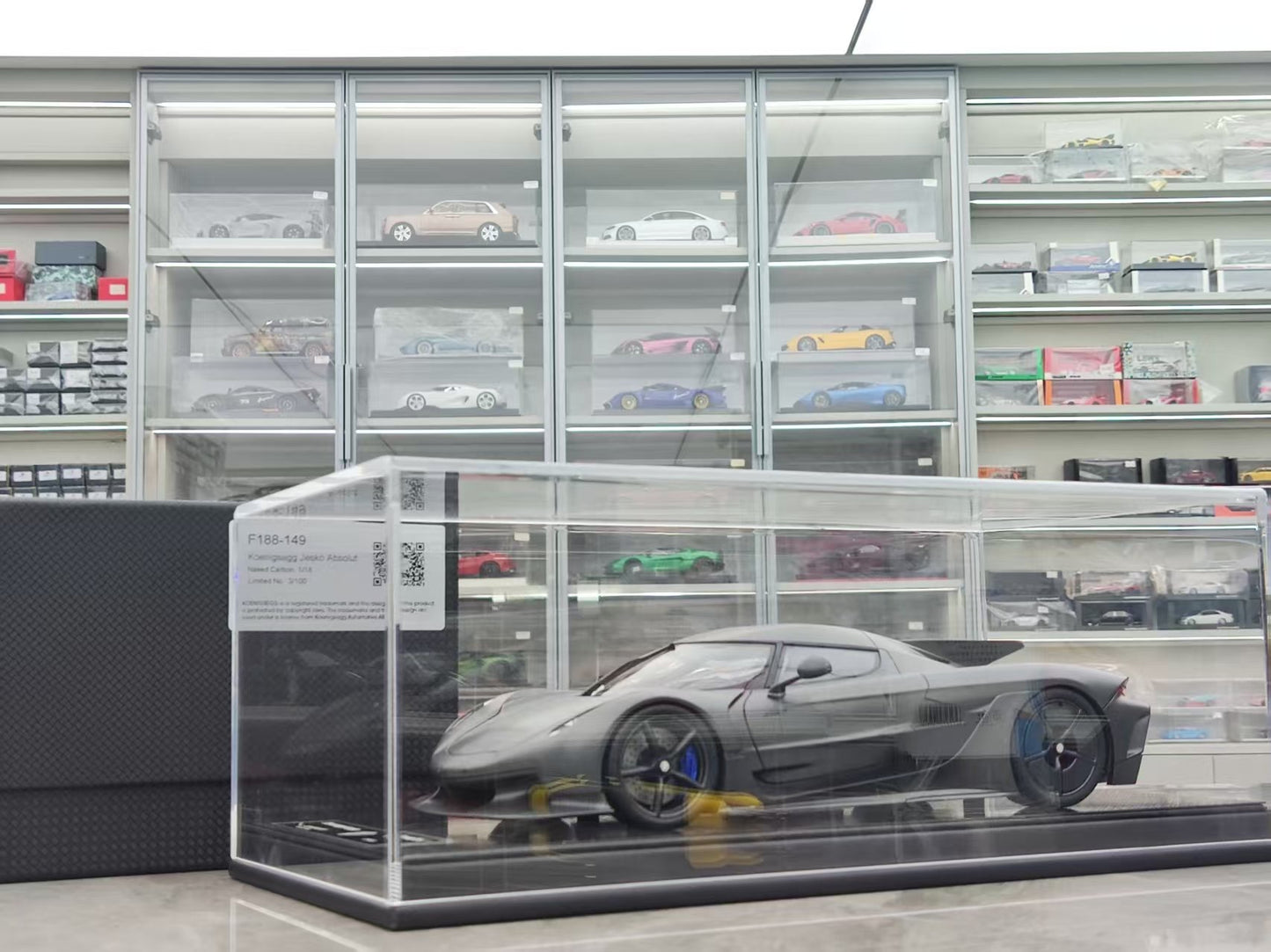 FRONTIART 1/18 Koenigsegg Jesko Absolut 7289 Bare Carbon FA185