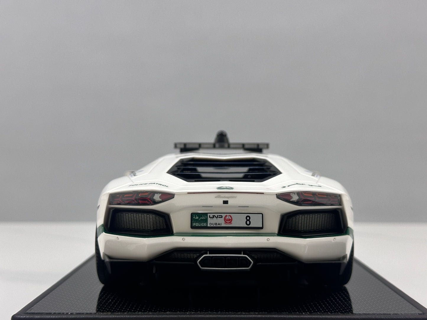 VMB 1/18 Lamborghini Aventador LP700-4 Special Edition Dubai Police Livery VMB067