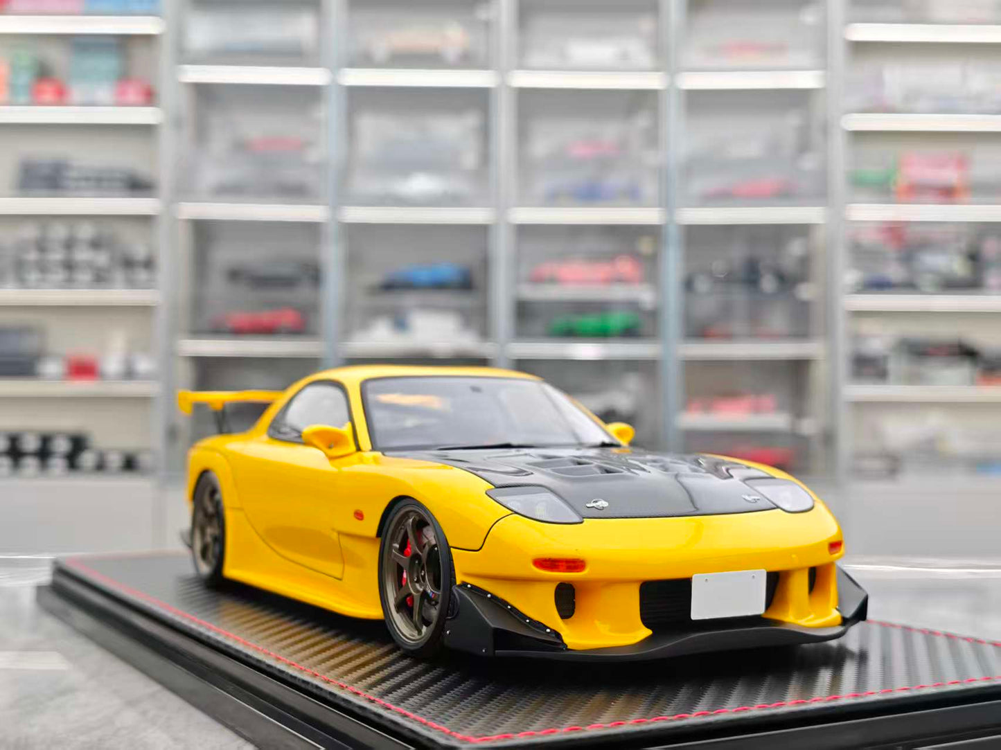 IG 1/18 INITIAL D Mazda RX-7 IG3801