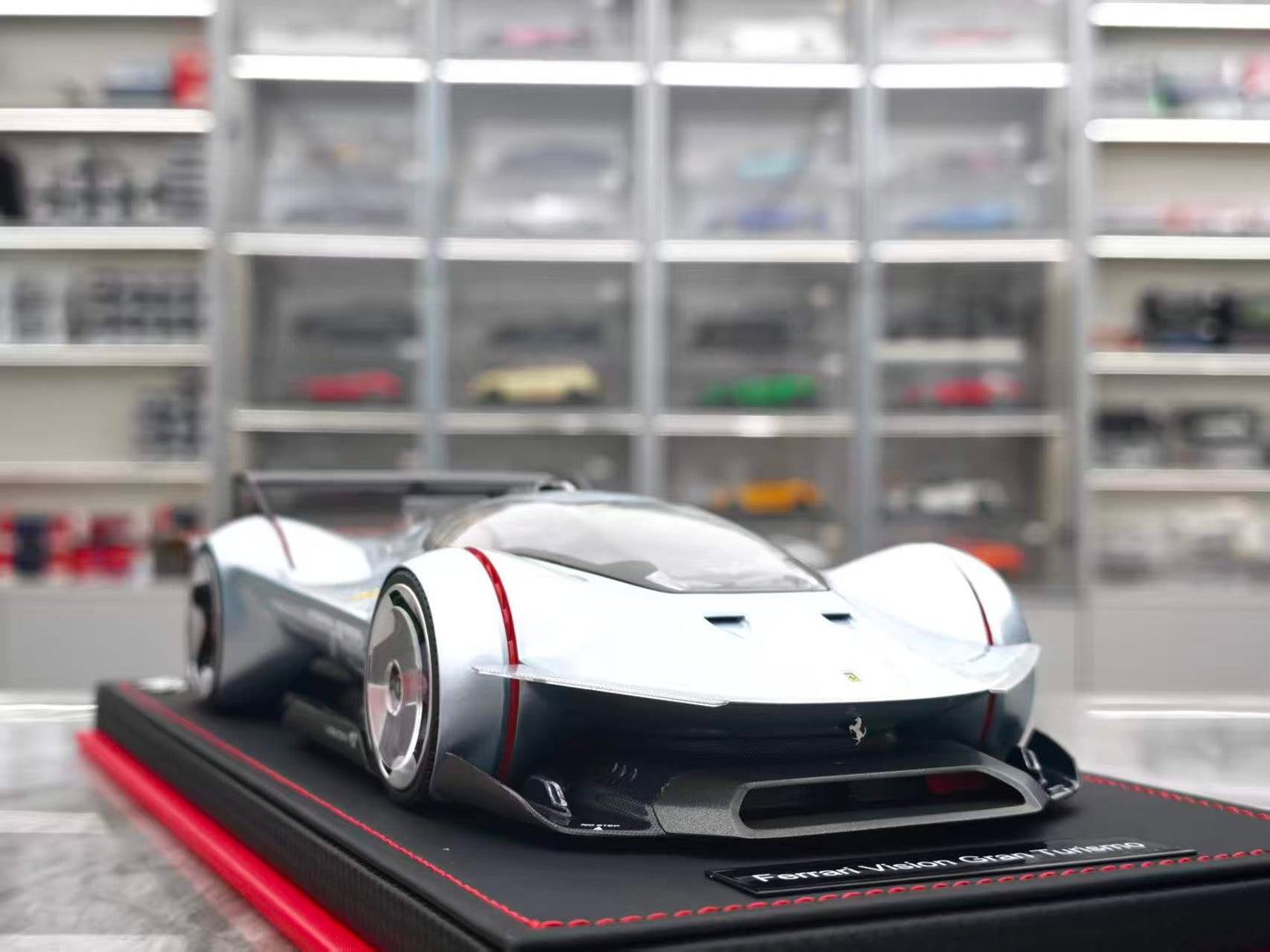 MR 1/18 Ferrari VGT Vision Gran Turismo Titanium Silver FE039A