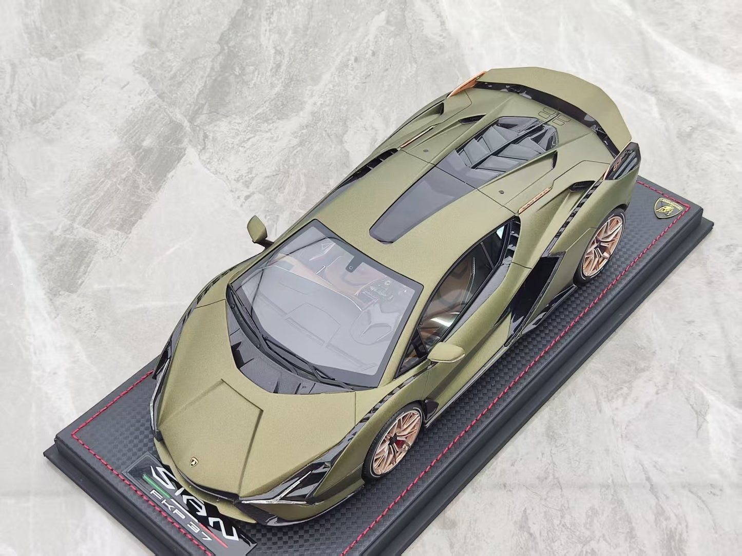 MR 1/18 Lamborghini SIAN FKP 37 Army Green LAMBO042