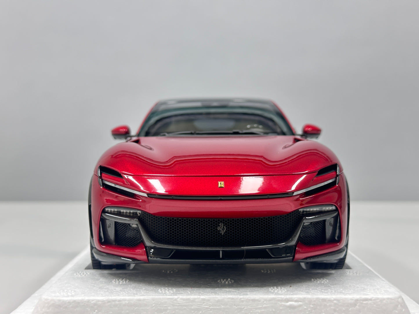 BBR 1/18 Ferrari Purosangue – Rosso Volcan (Volcano Red) – Die-cast, Fully Opening – HE180052B