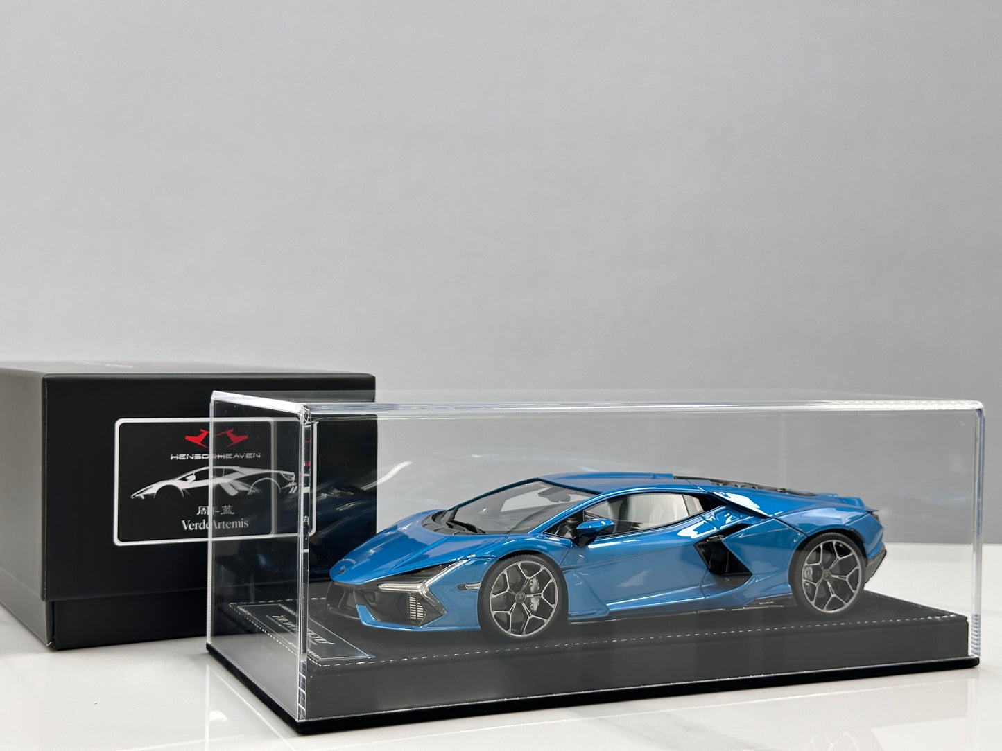 HH Model 1/18 Lamborghini Revuelto 40th Anniversary Blue HH619