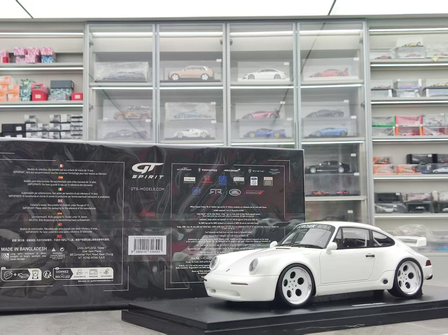 GT Spirit 1/18 Porsche Strosek Giga, White GT525