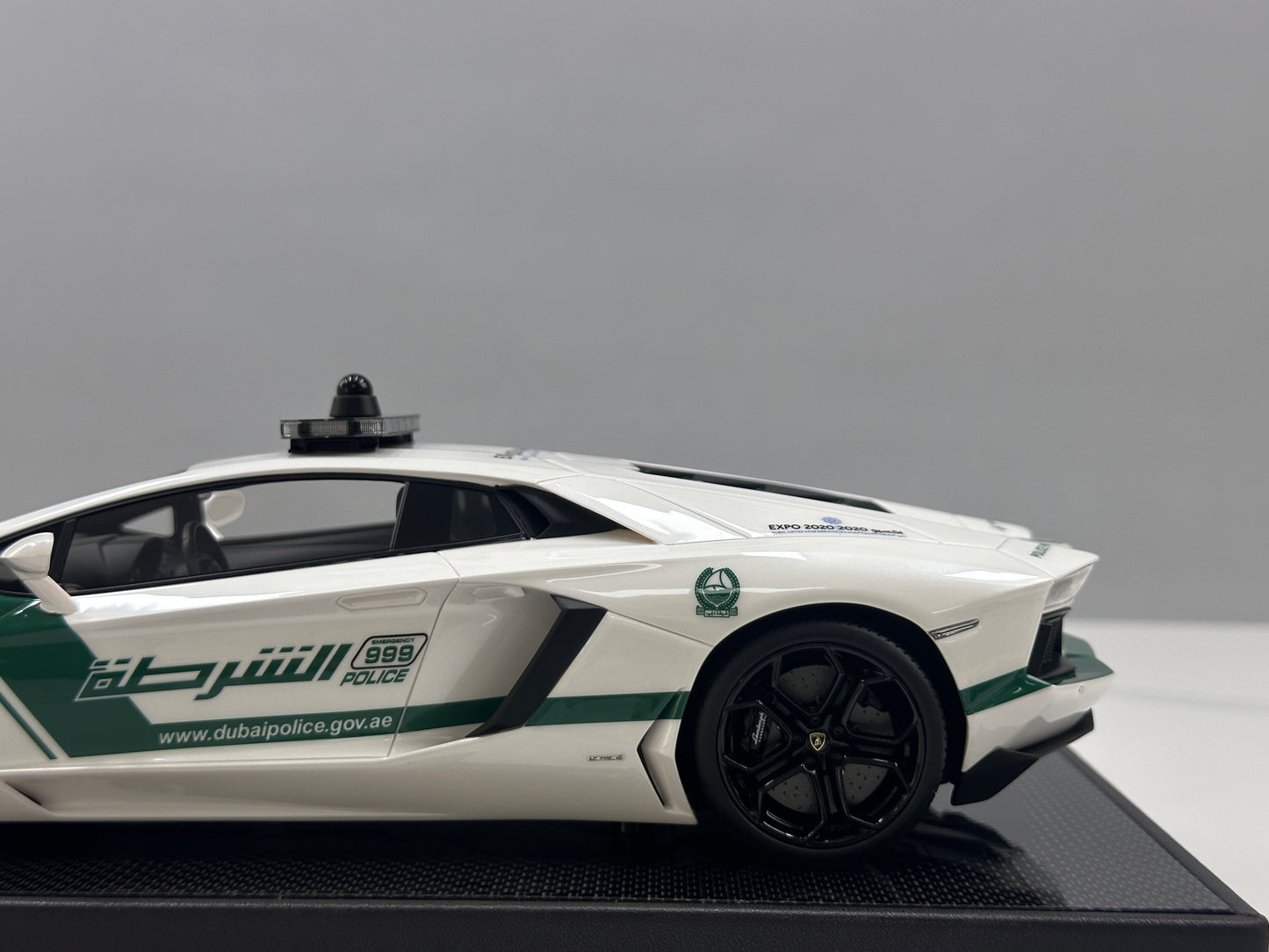 VMB 1/18 Lamborghini Aventador LP700-4 Special Edition Dubai Police Livery VMB067
