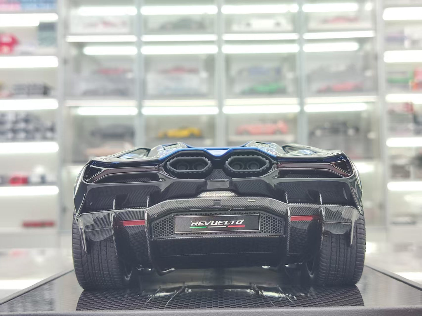 IVY 1/18 Lamborghini Revuelto Opera Unica 60th Anniversary Blue IVY233