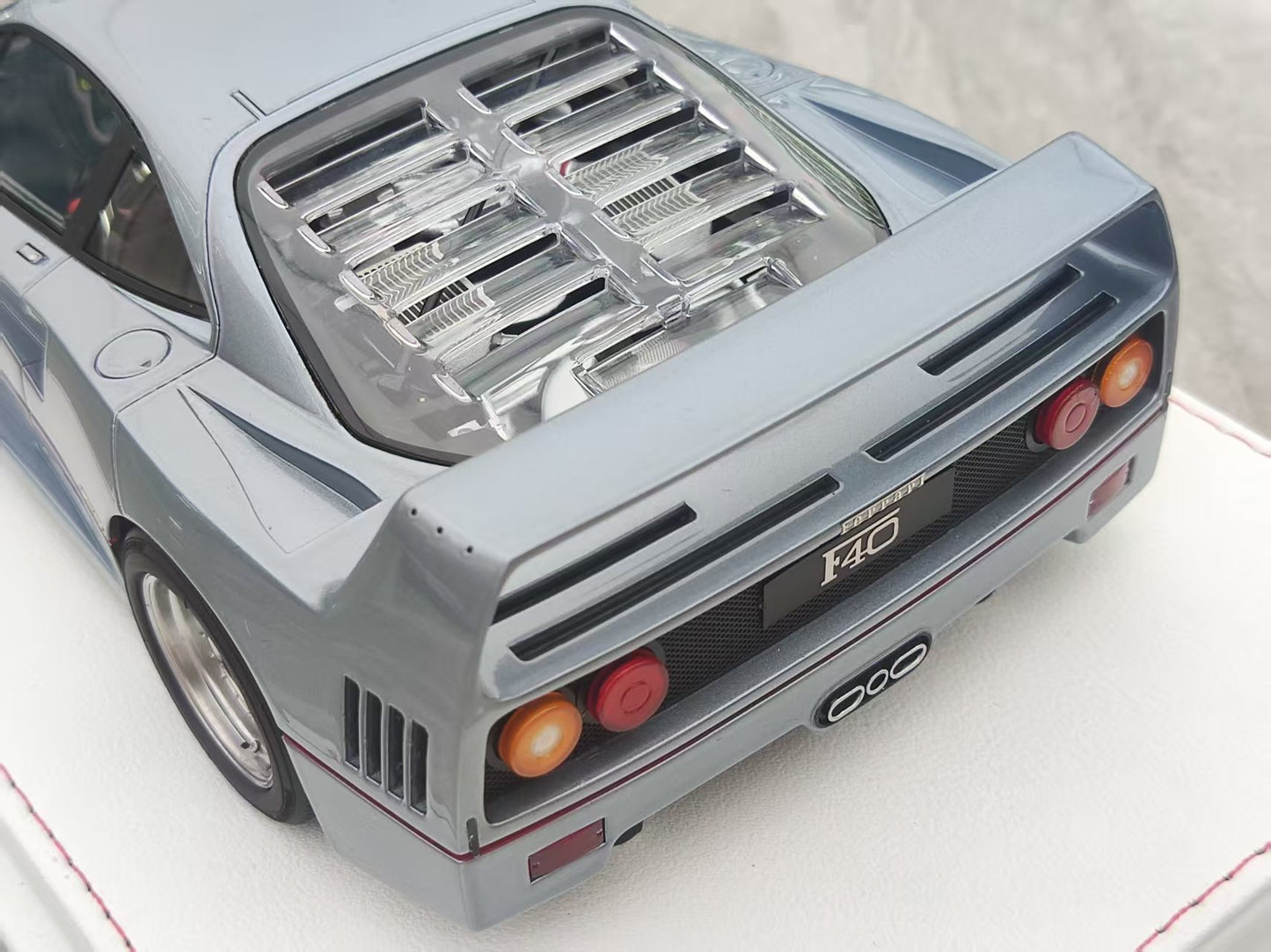 GL 1/18 Ferrari F40 Silver Gray Car Model JS-GL013