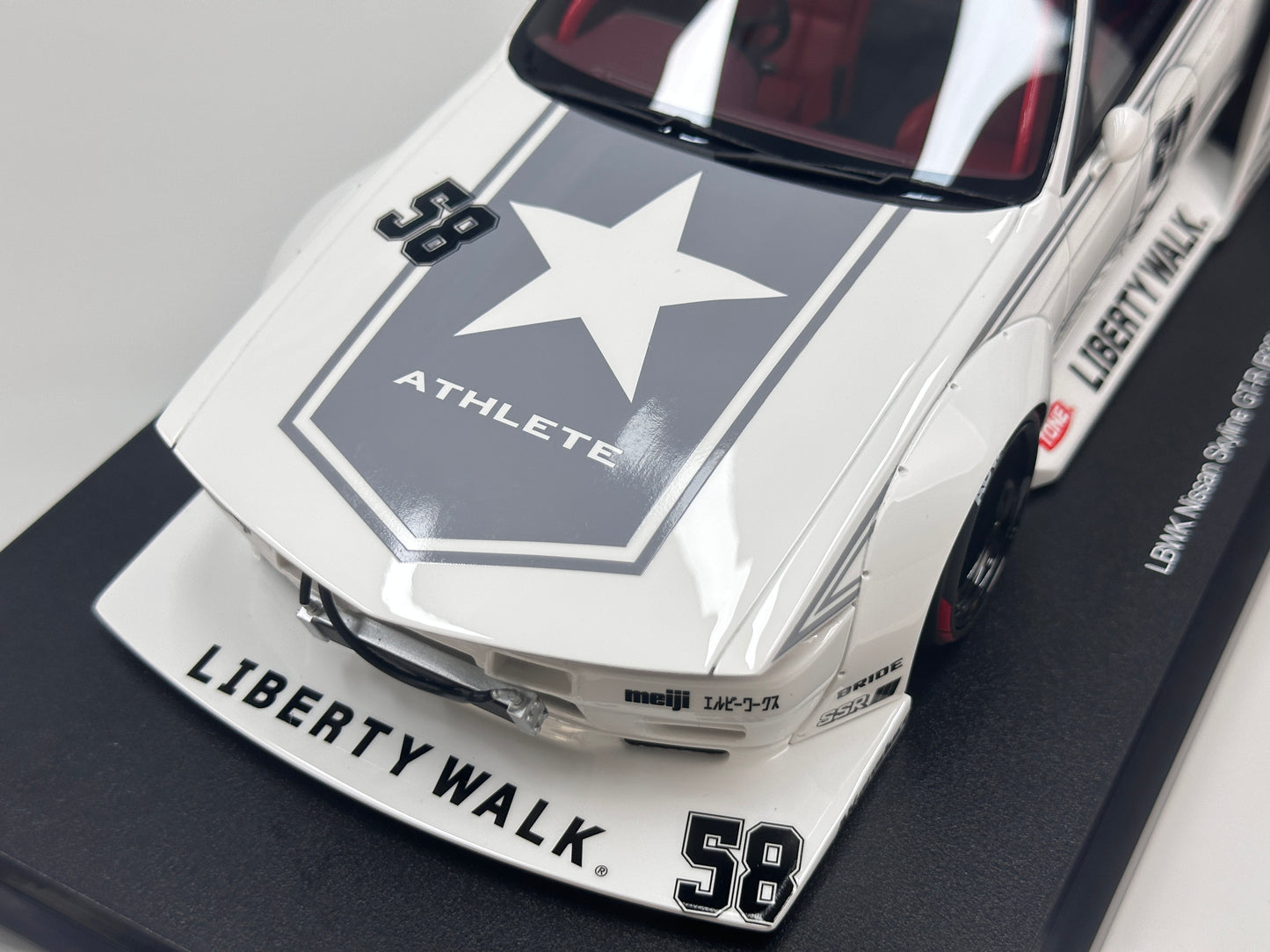 TOPSPEED 1/18 Nissan GT-R R32 Kaido Works TAS 2025 White TS0695
