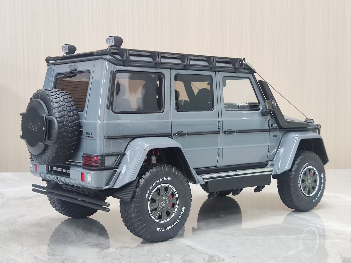 Almost Real 1:18 Brabus 4x4 – Metallic Grey (AR028)