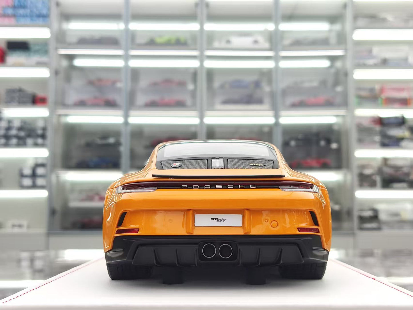 IVY 1/18 Porsche 911 S/T (992), orange resin model car IVY228