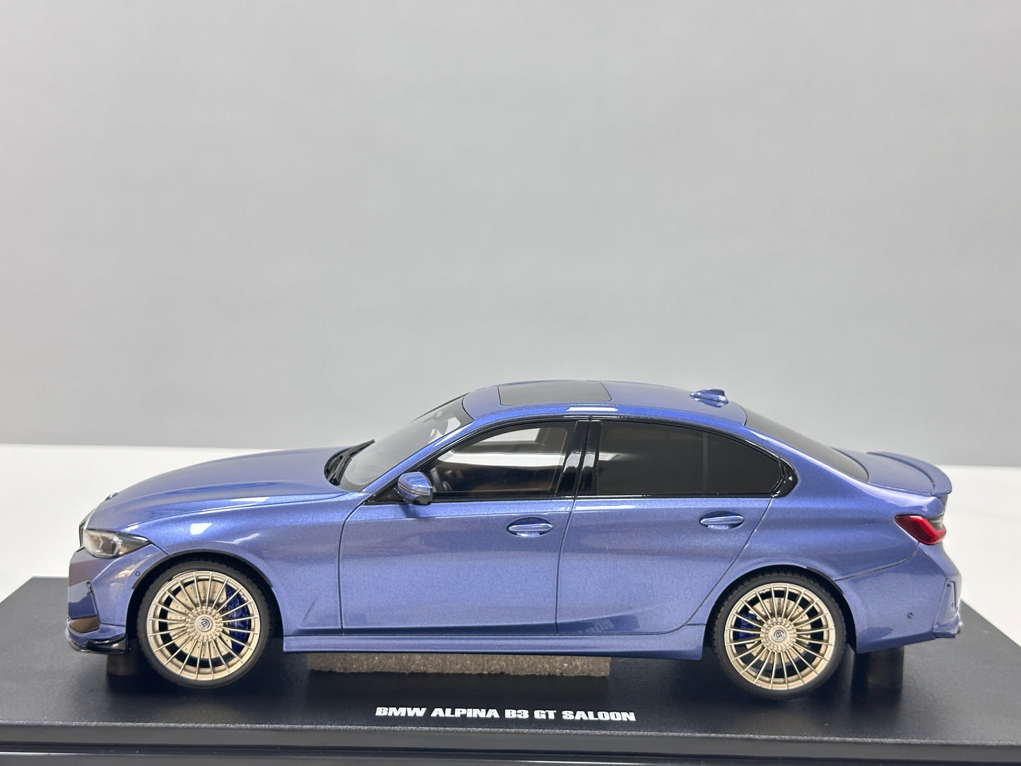 GT Spirit 1/18 Alpina B3 GT SALOON Blue GT543