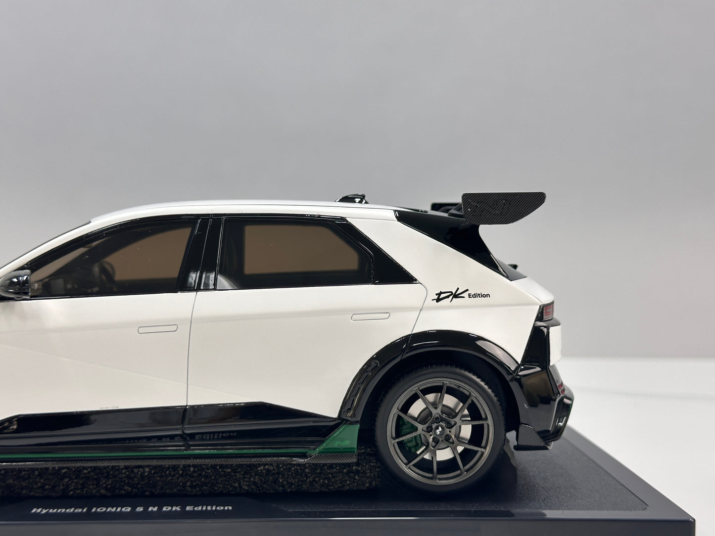 OTTO 1/18 Hyundai IONIQ 5 N DK Edition Atlas Matte White OT1227