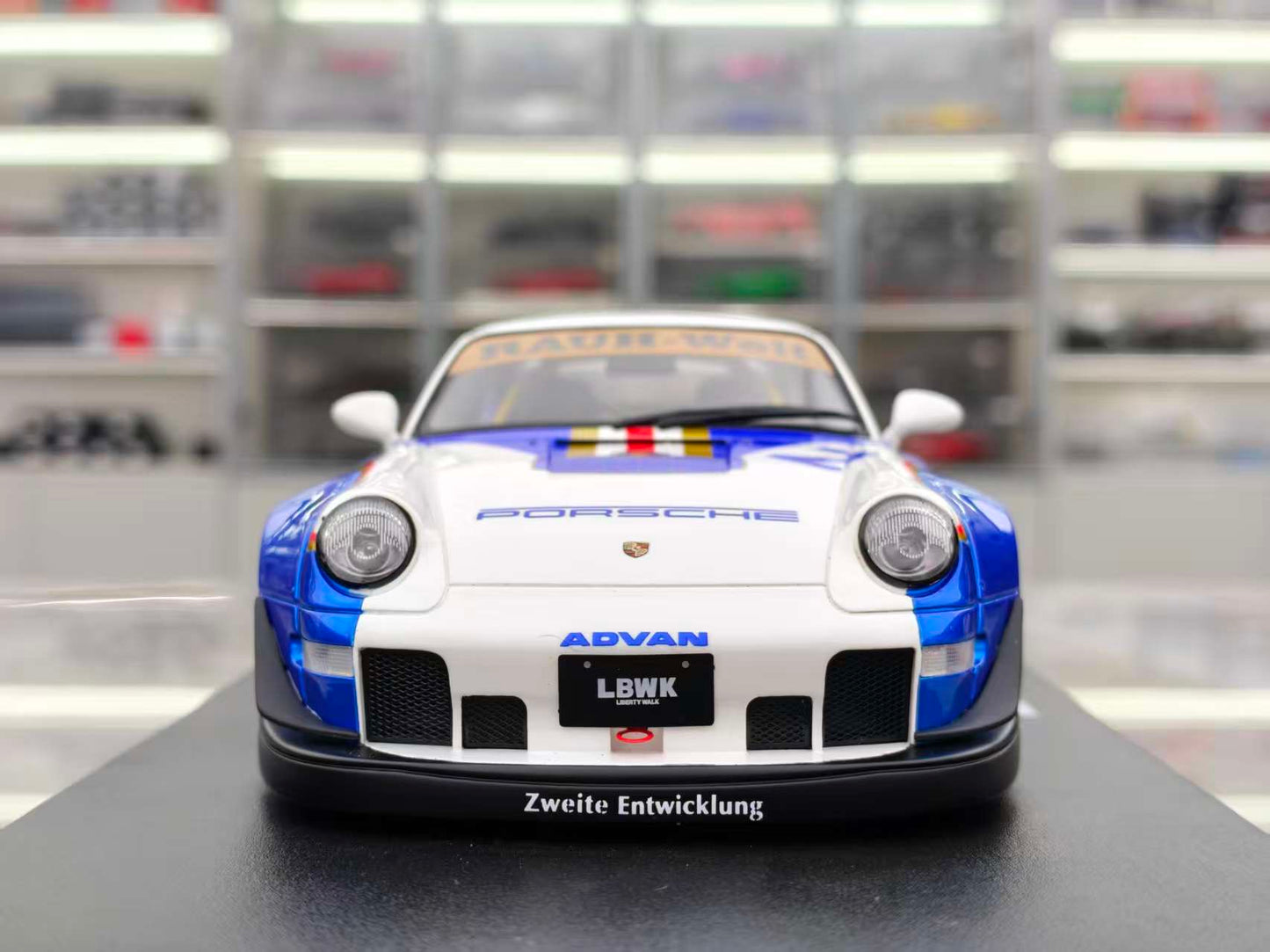 GT Spirit 1/18 Porsche RWB X LIBERTY WALK WHITE GT530