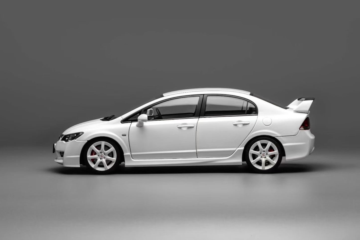 MOTORHELIX 1/18 Honda Civic Type R（FD2)2007 Facelift