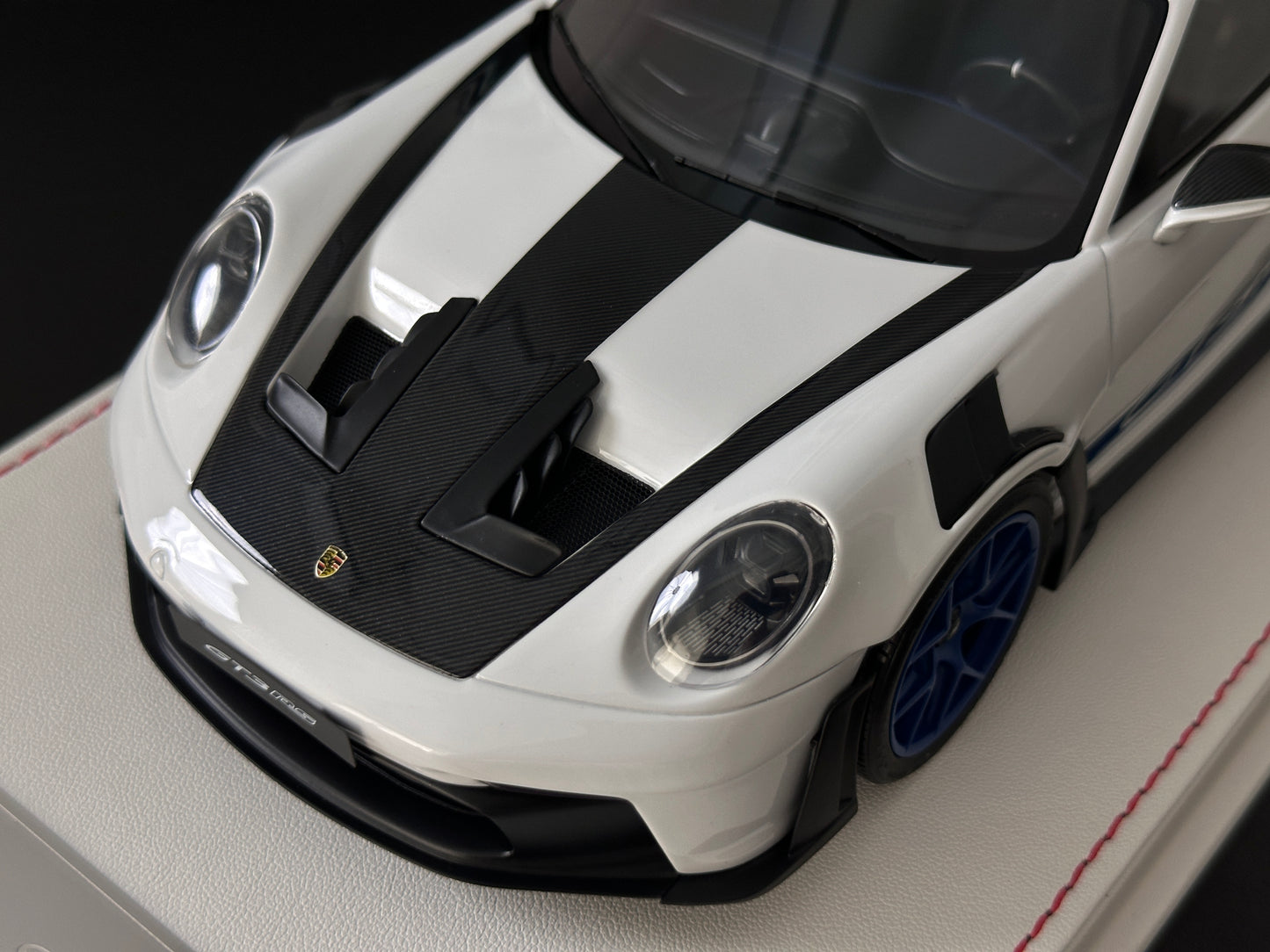 GH MODEL 1/18 Porsche 992 GT3RS Sky Grey GH015