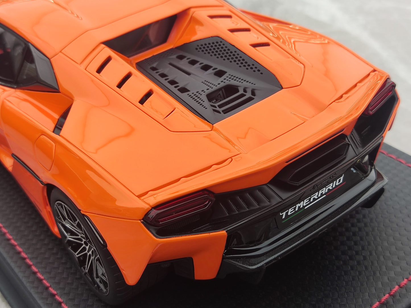 MR 1/18 Lamborghini New Huracan Temerario Progreso Orange Simulation Model Car LAMBO062C