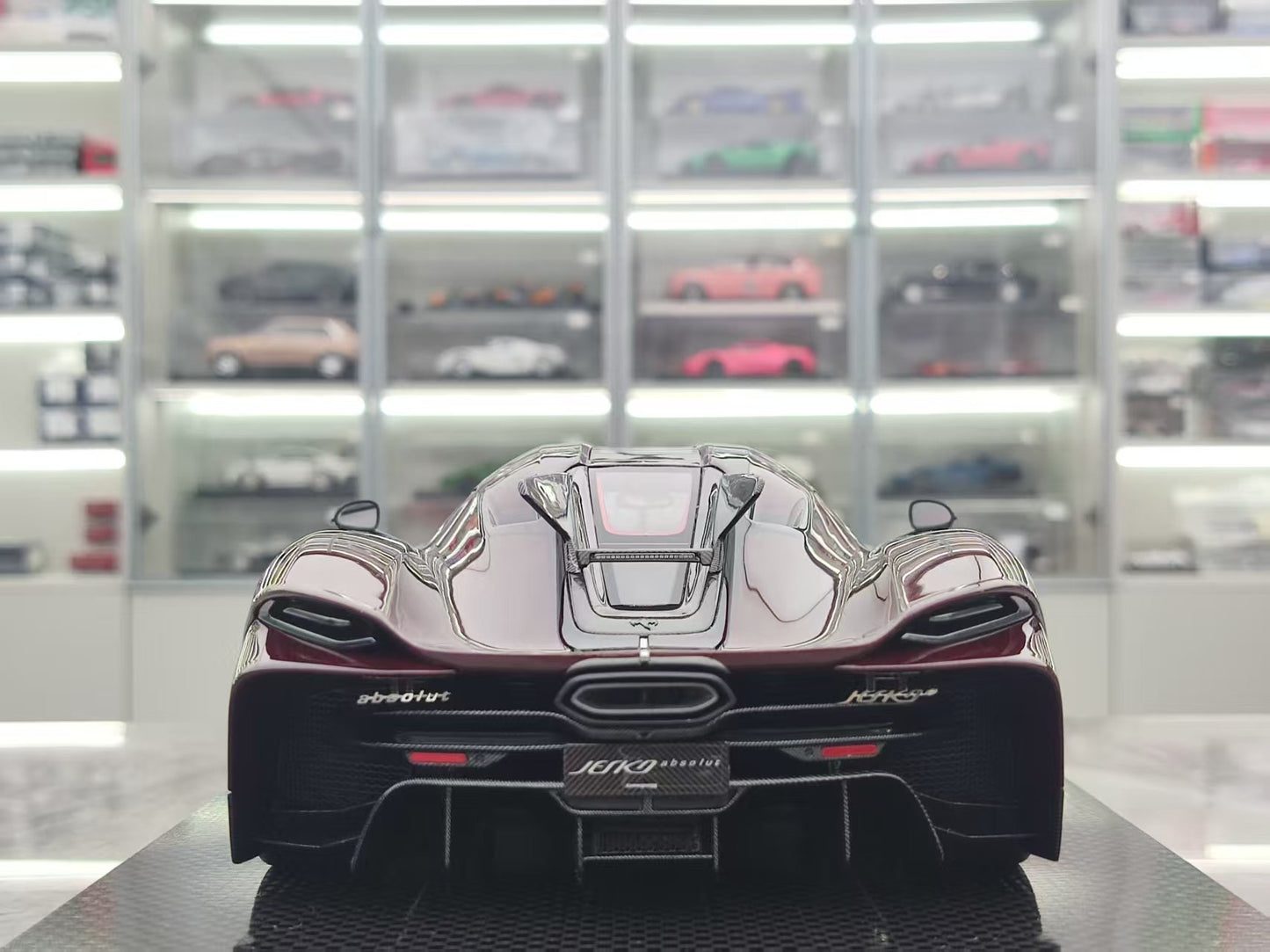 FRONTIART 1/18 Koenigsegg Jesko 7290 Absolut Red Carbon FA170