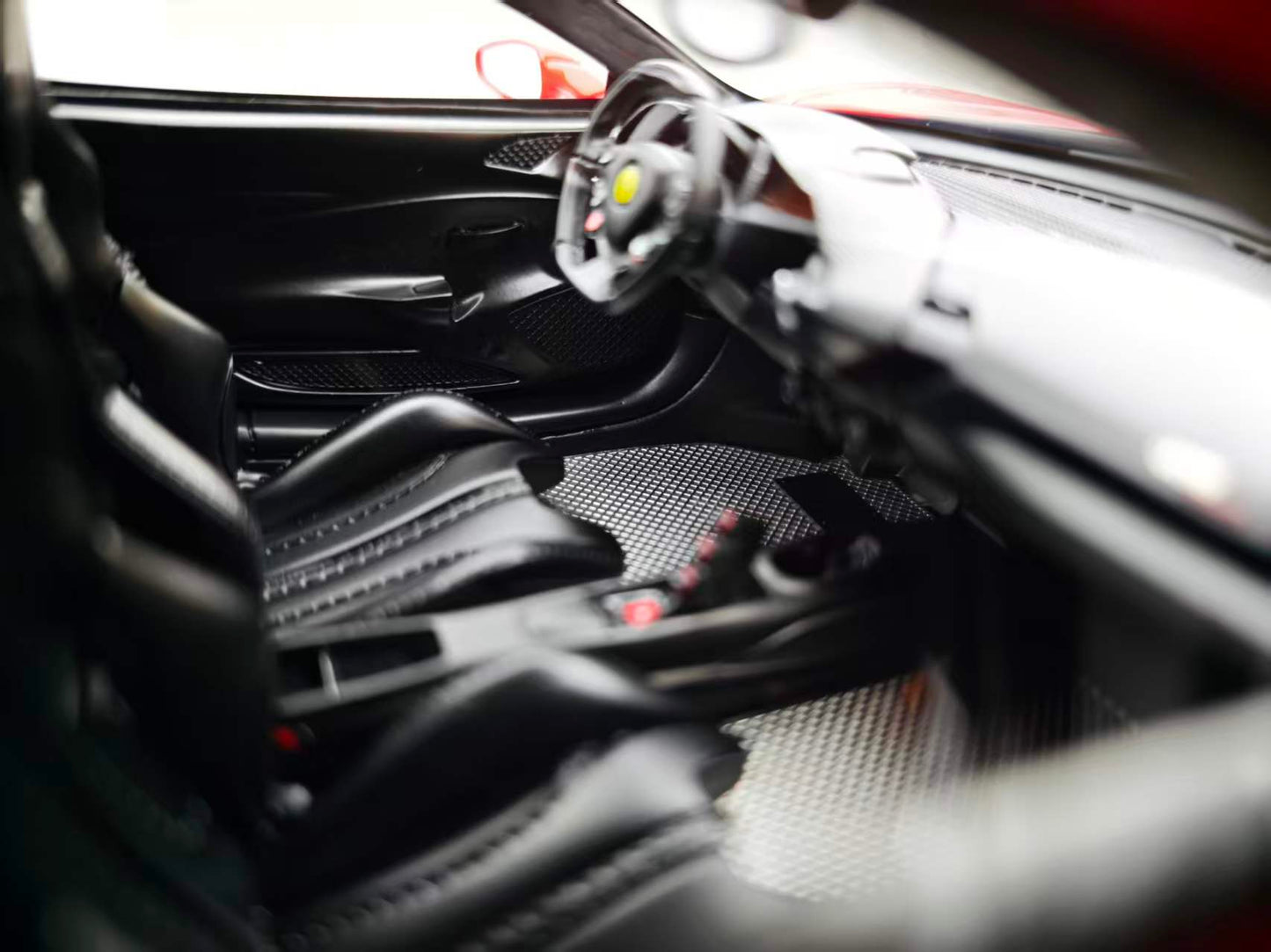 BBA MDOEL 1/18 Ferrari 488PISTA (Red) BBA055