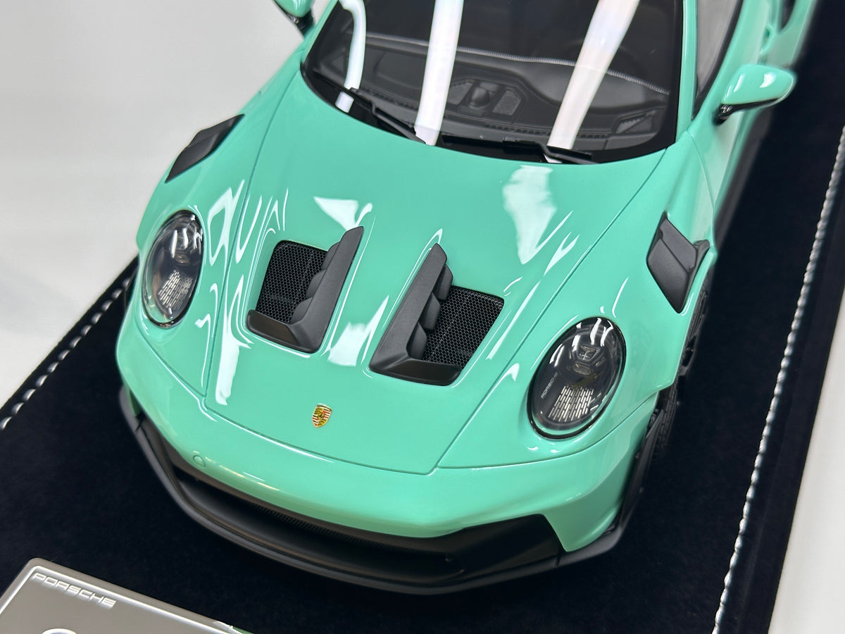 HH Model 1/18 Porsche 992 GT3 RS Tiffany HH725