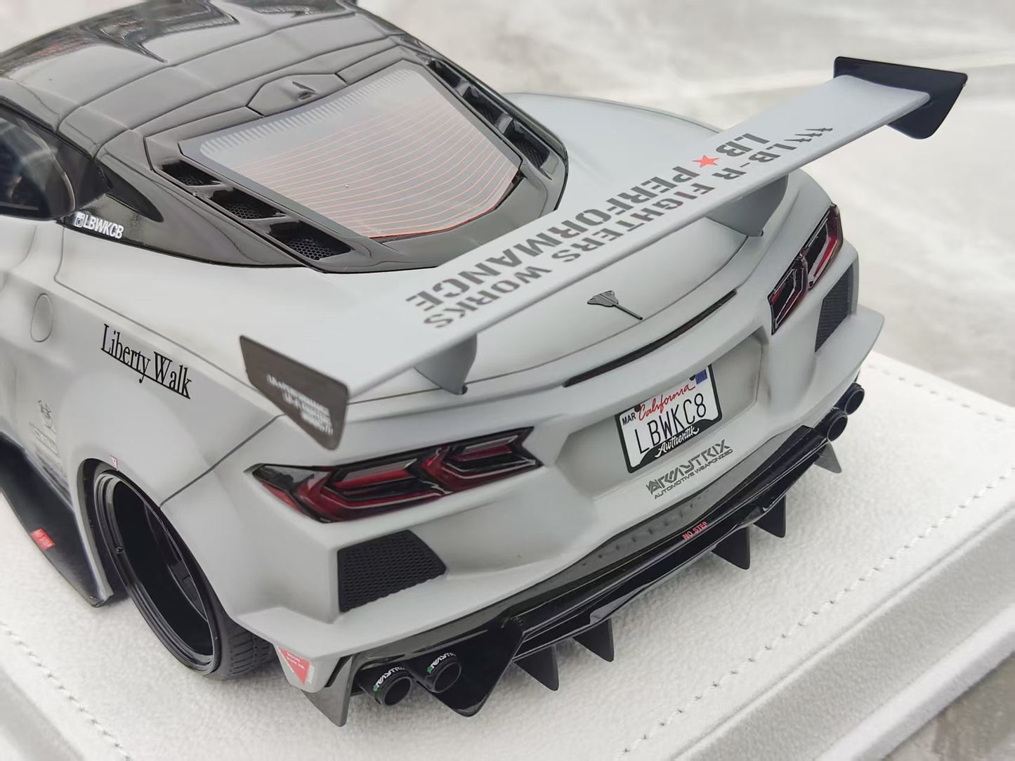 BBA MODEL 1/18 Corvette C8 LB Widebody Modified, Battle Gray Weathered Version BBA034