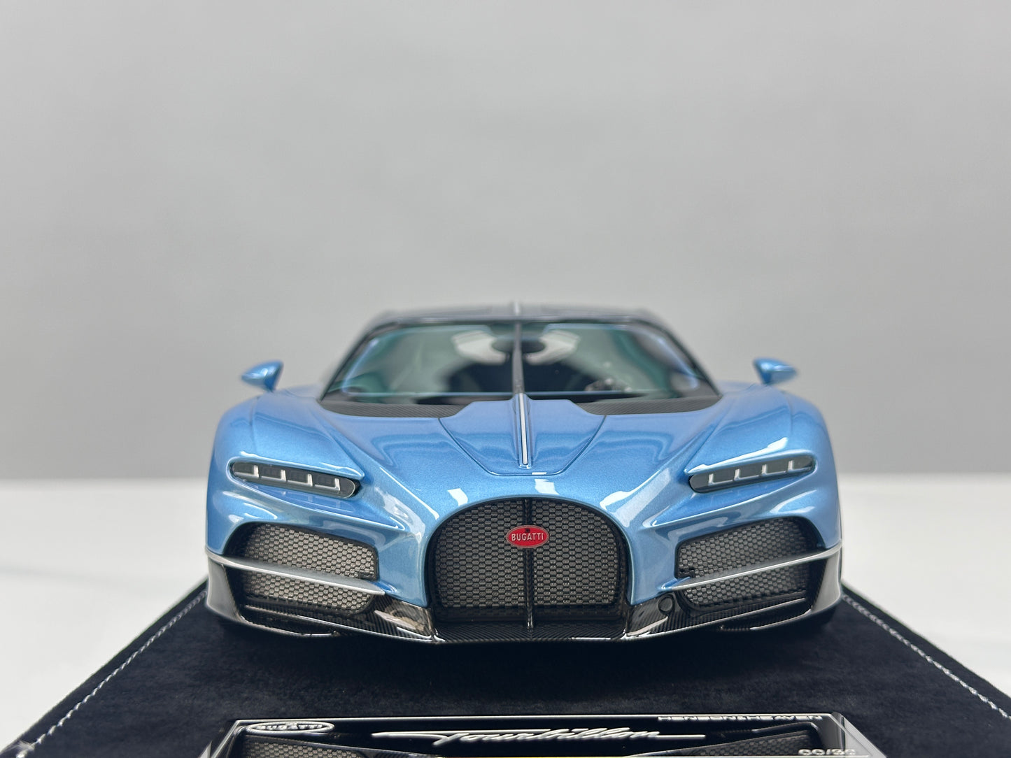 HH MODEL 1/18 Bugatti Tourbillon Release Color HH638
