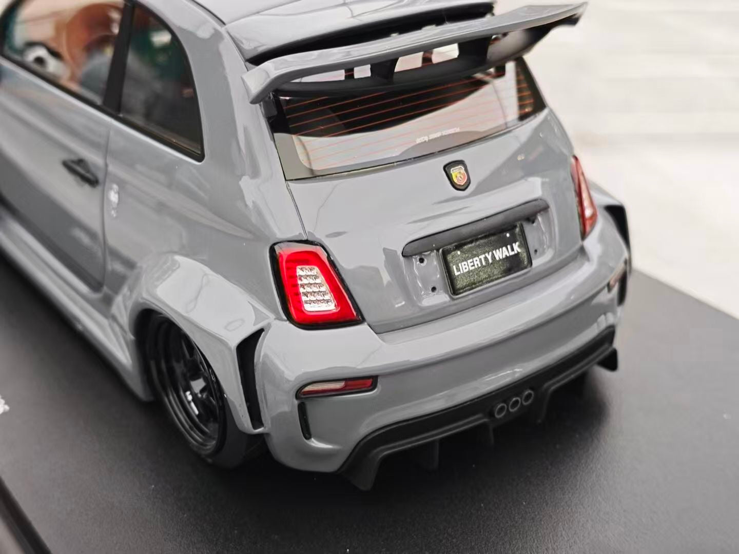 TOPSPEED 1/18 Abbas lbwk Grey TS0612