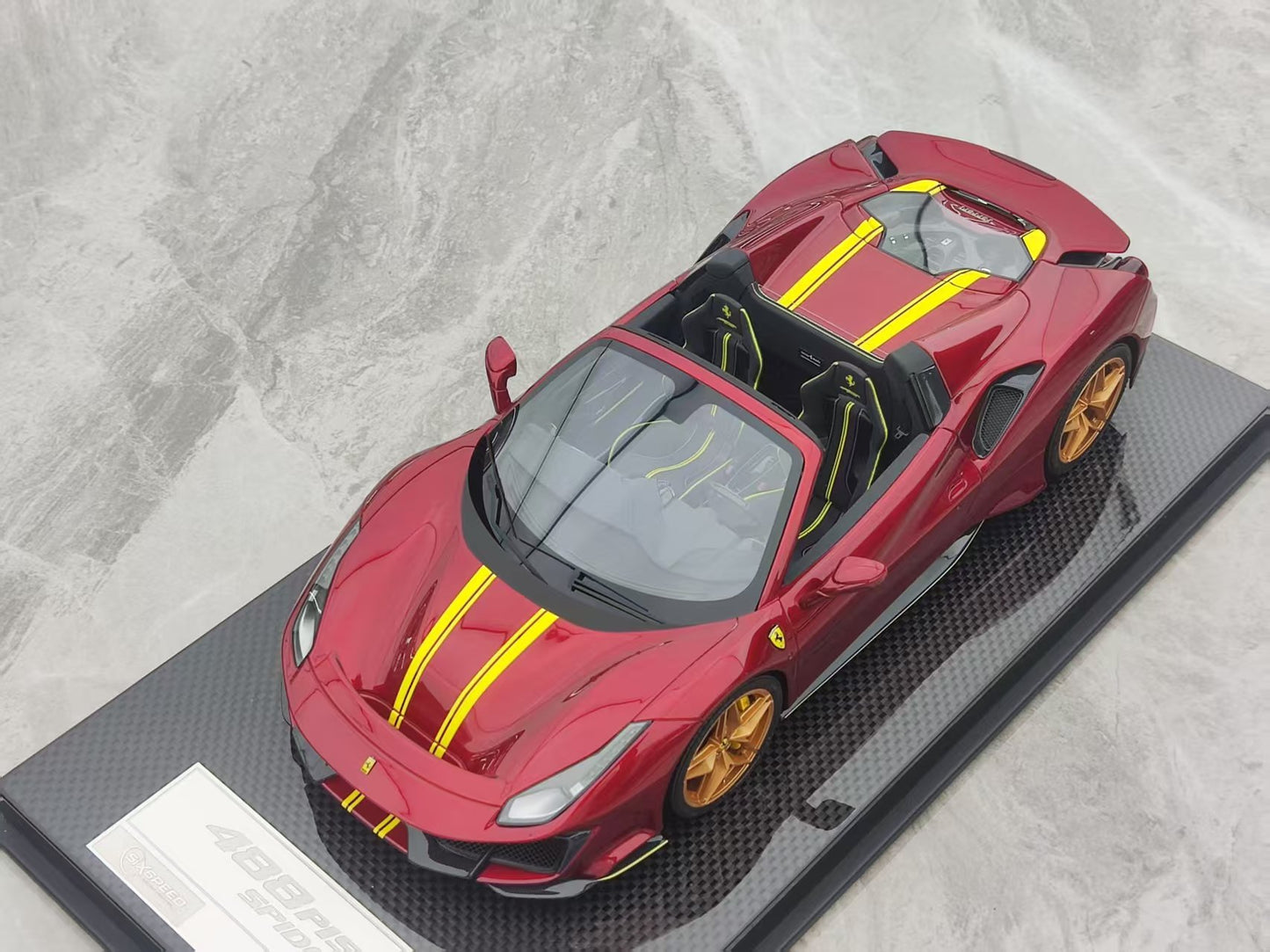 Dino Model 1/18 Ferrari 488 Pista Spider, carbon fiber chassis, customized, custom color, resin car model, FPC999B