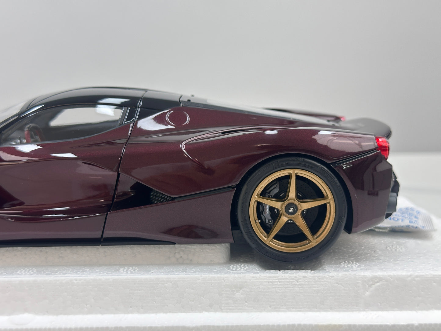BBR 1/18 Ferrari LaFerrari Ruby Red BBR182241