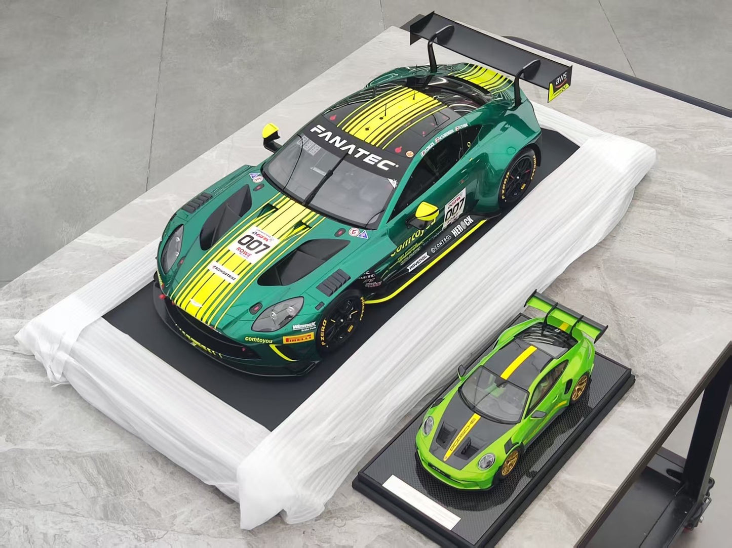 SPARK 1/8 Aston Martin GT3 Winner SPA Green 08SP258