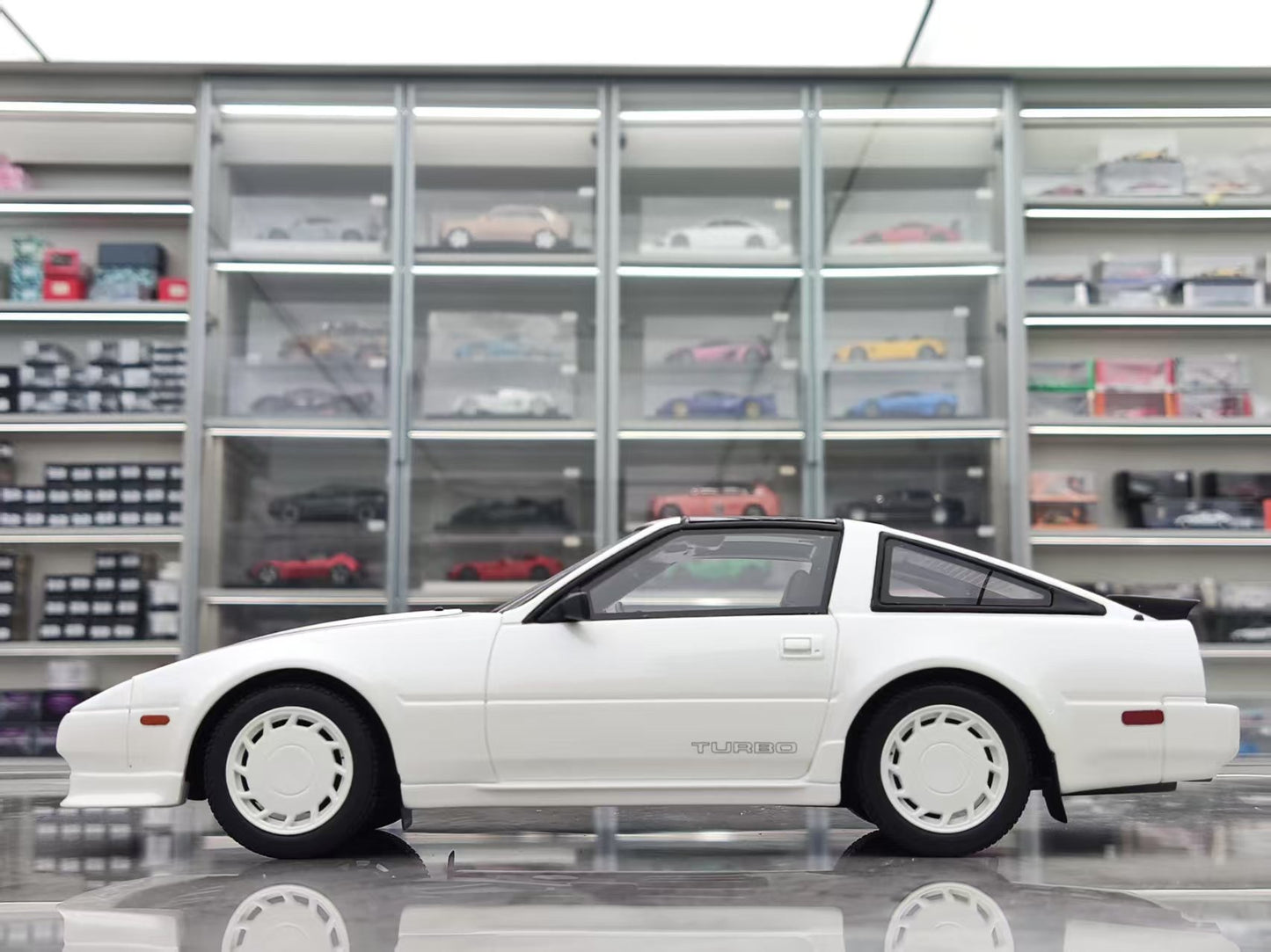 OTTO 1/18 Nissan 300ZX TURBO (Z31) SHIRO EDITION Pearl White OT1181