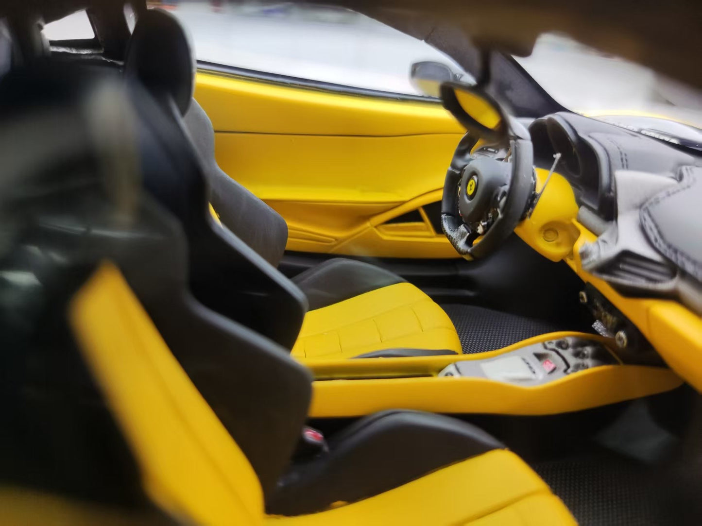 ARES MODEL 1/18 Ferrari 458 Yellow Model Car ARES011