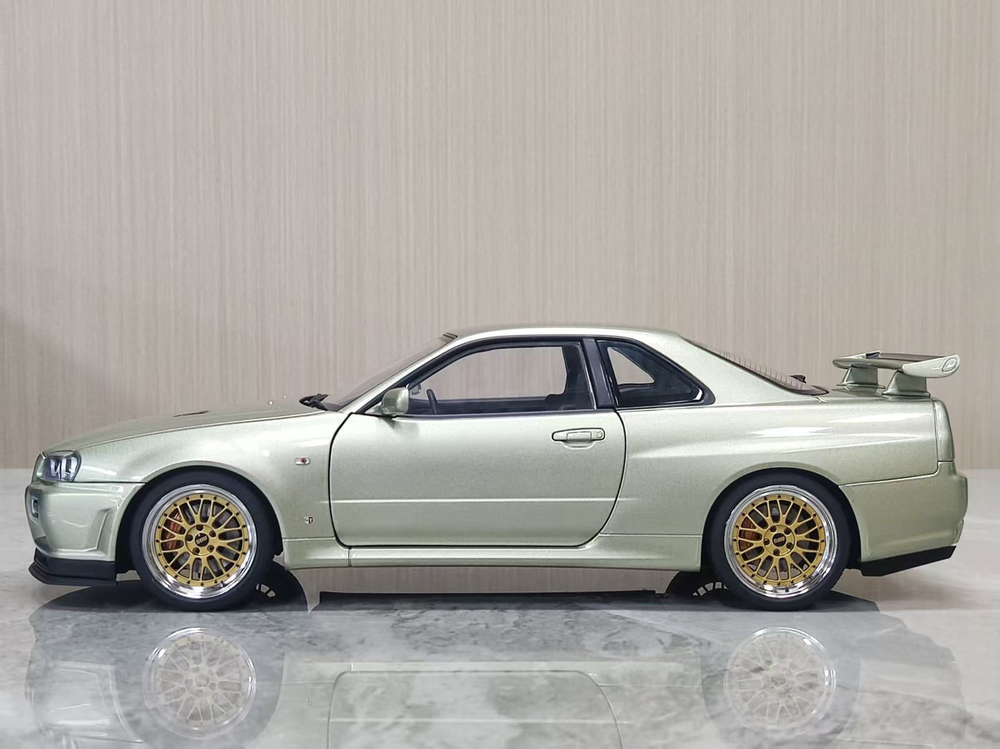 AUTOart 1:18 Nissan GT-R R34, BBS Wheels, Green (AA220)