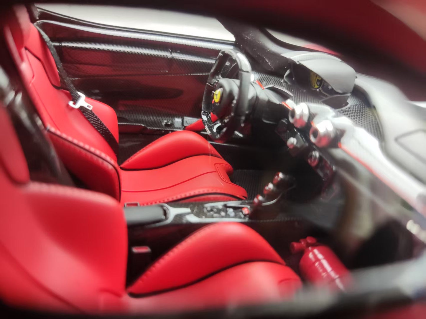 GAVIN 1/18 Ferrari LaFerrari Metallic Red GA003