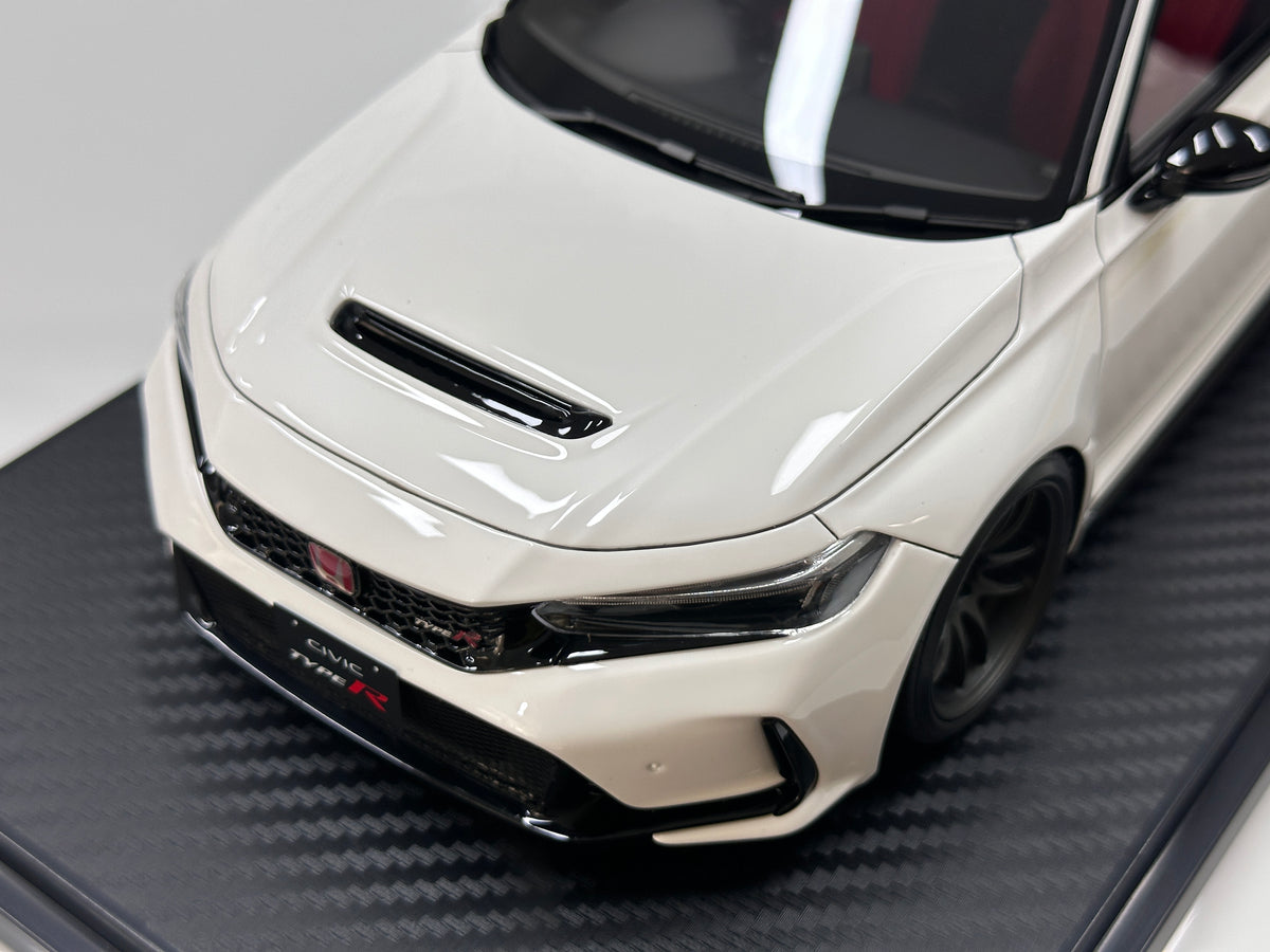 Ignition Model 1/18 Honda Civic Type-R J's Racing (FL5) White IG3935
